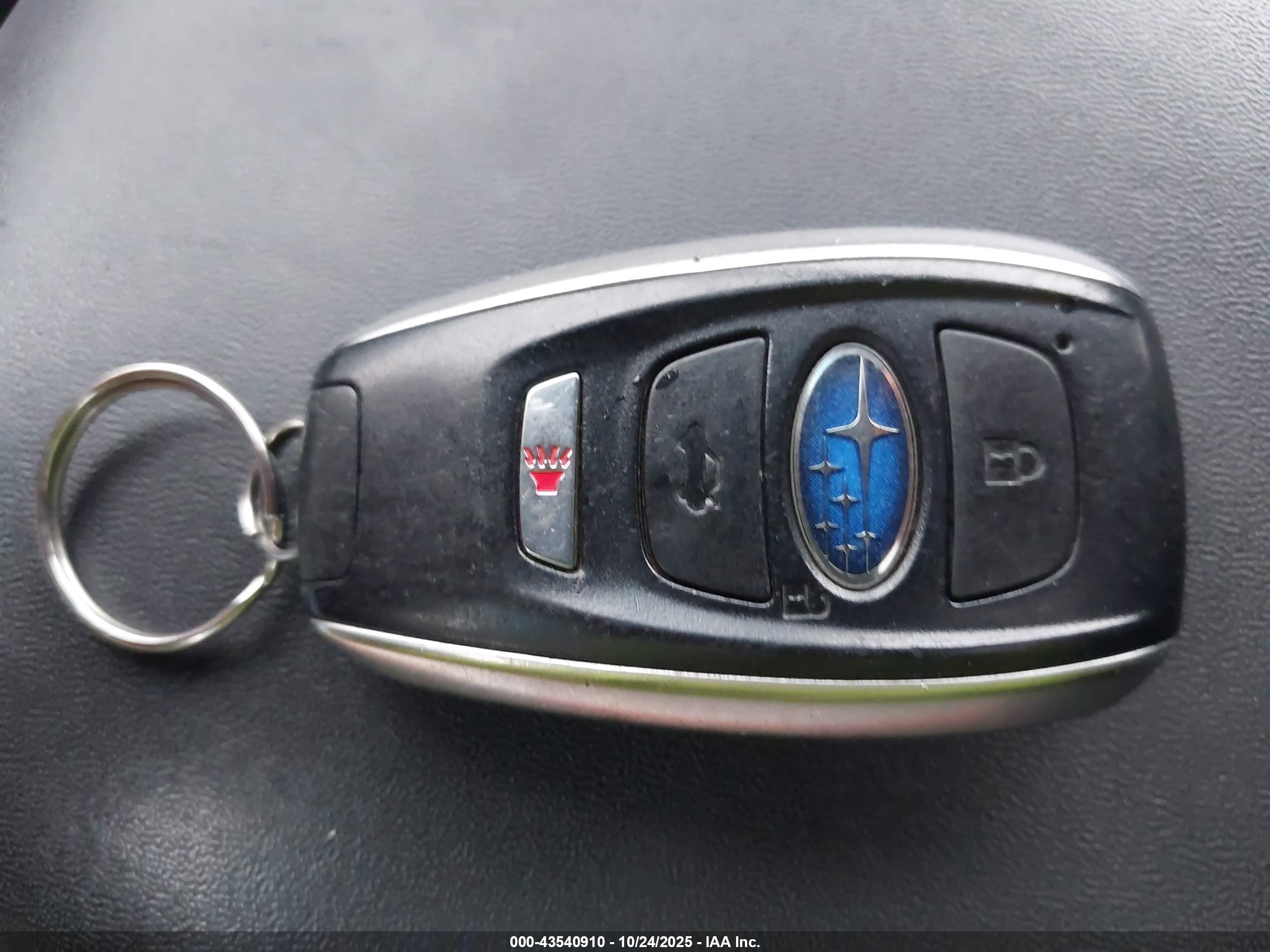 SUBARU OUTBACK image 11