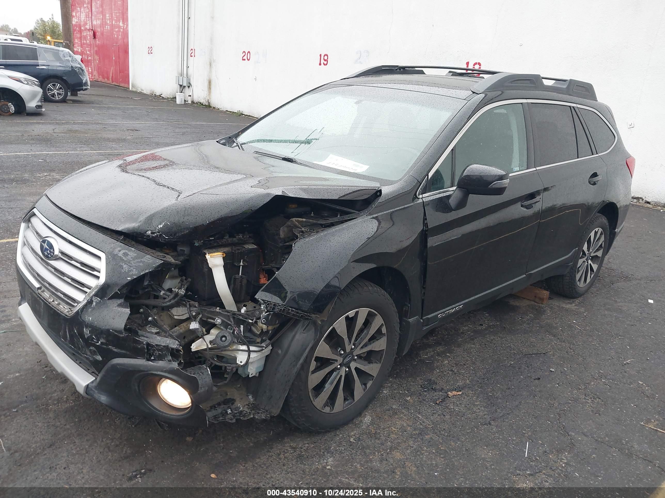 SUBARU OUTBACK image 2
