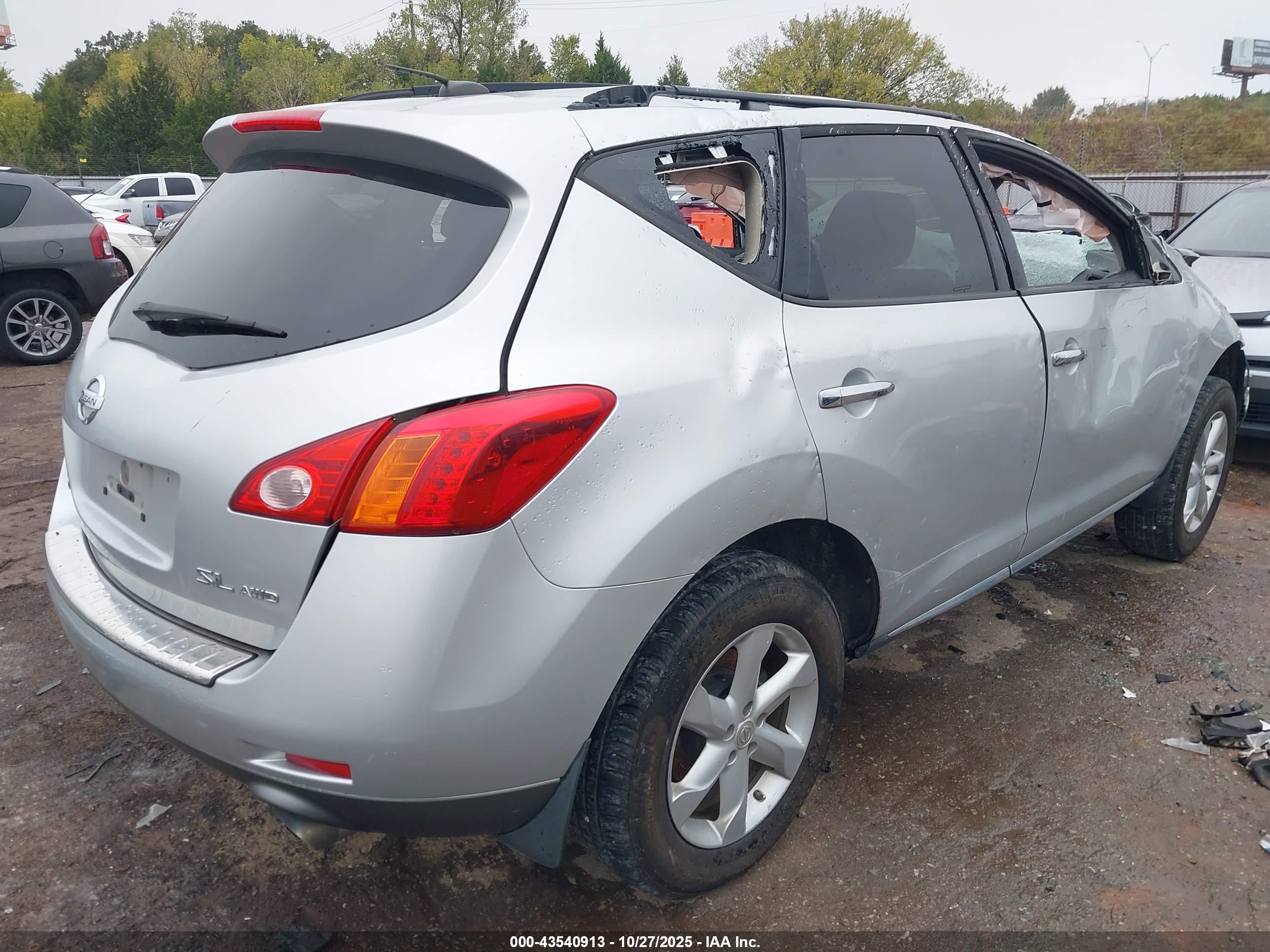 NISSAN MURANO image 4