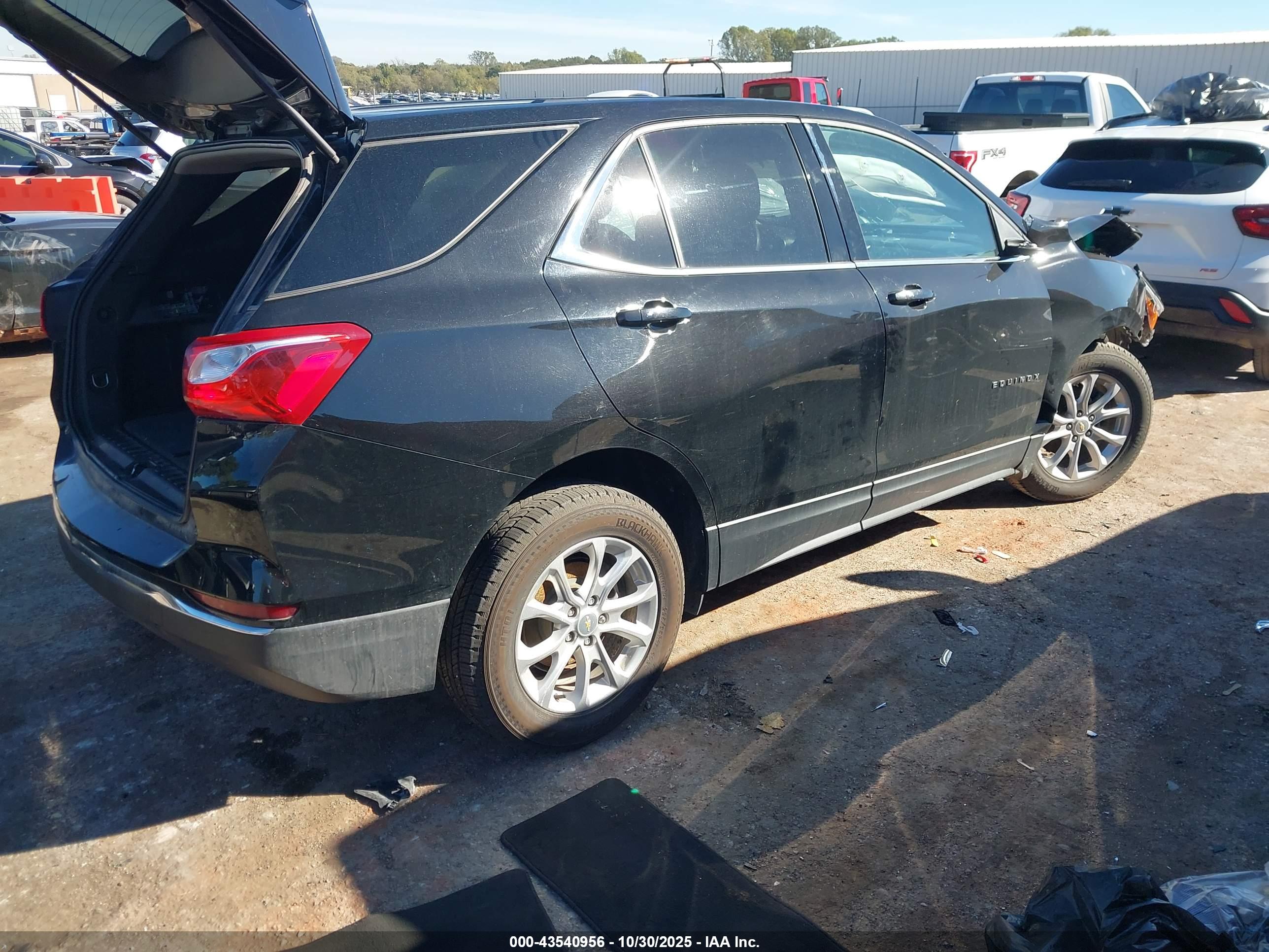CHEVROLET EQUINOX image 4