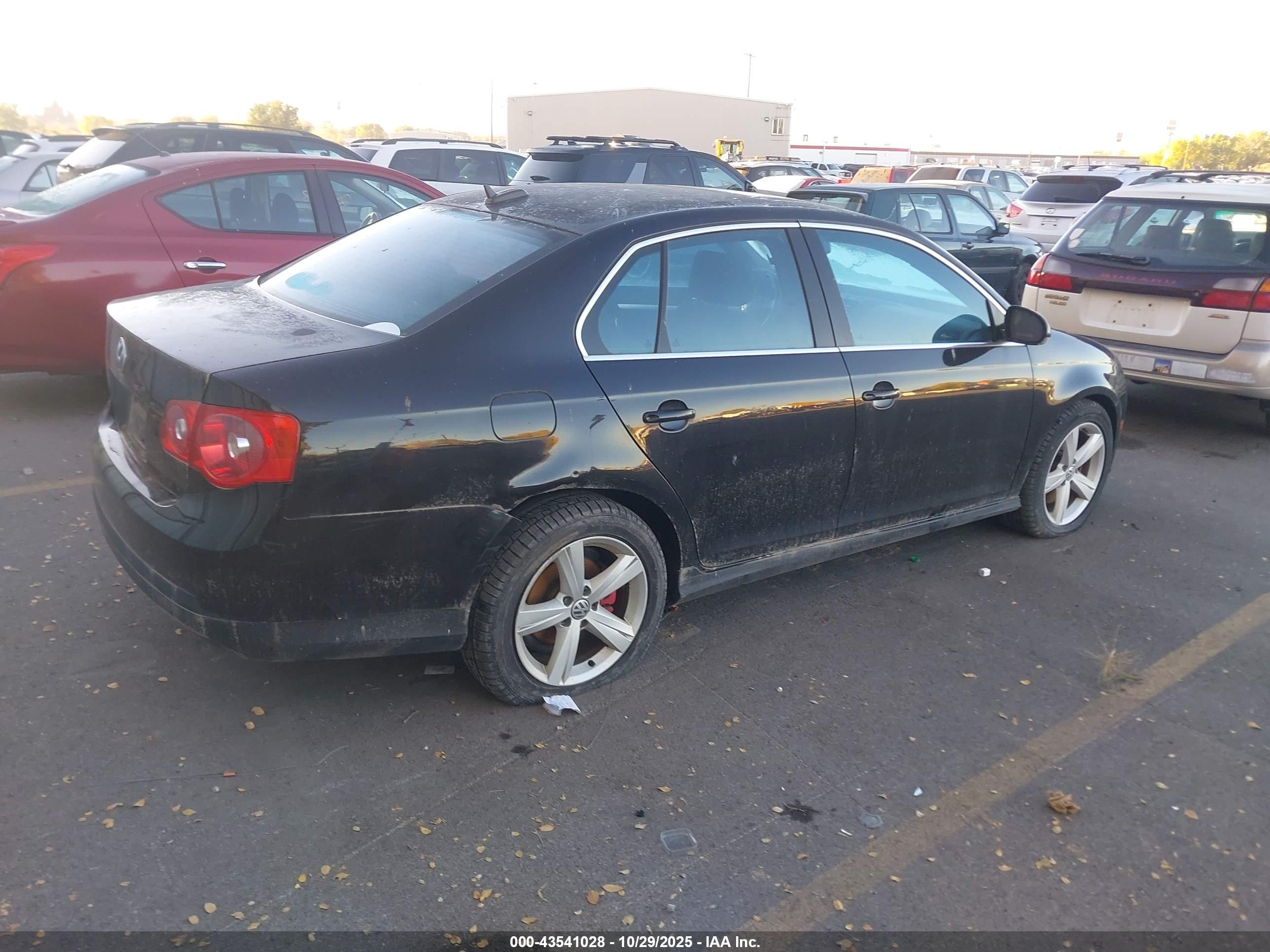 VOLKSWAGEN JETTA image 4