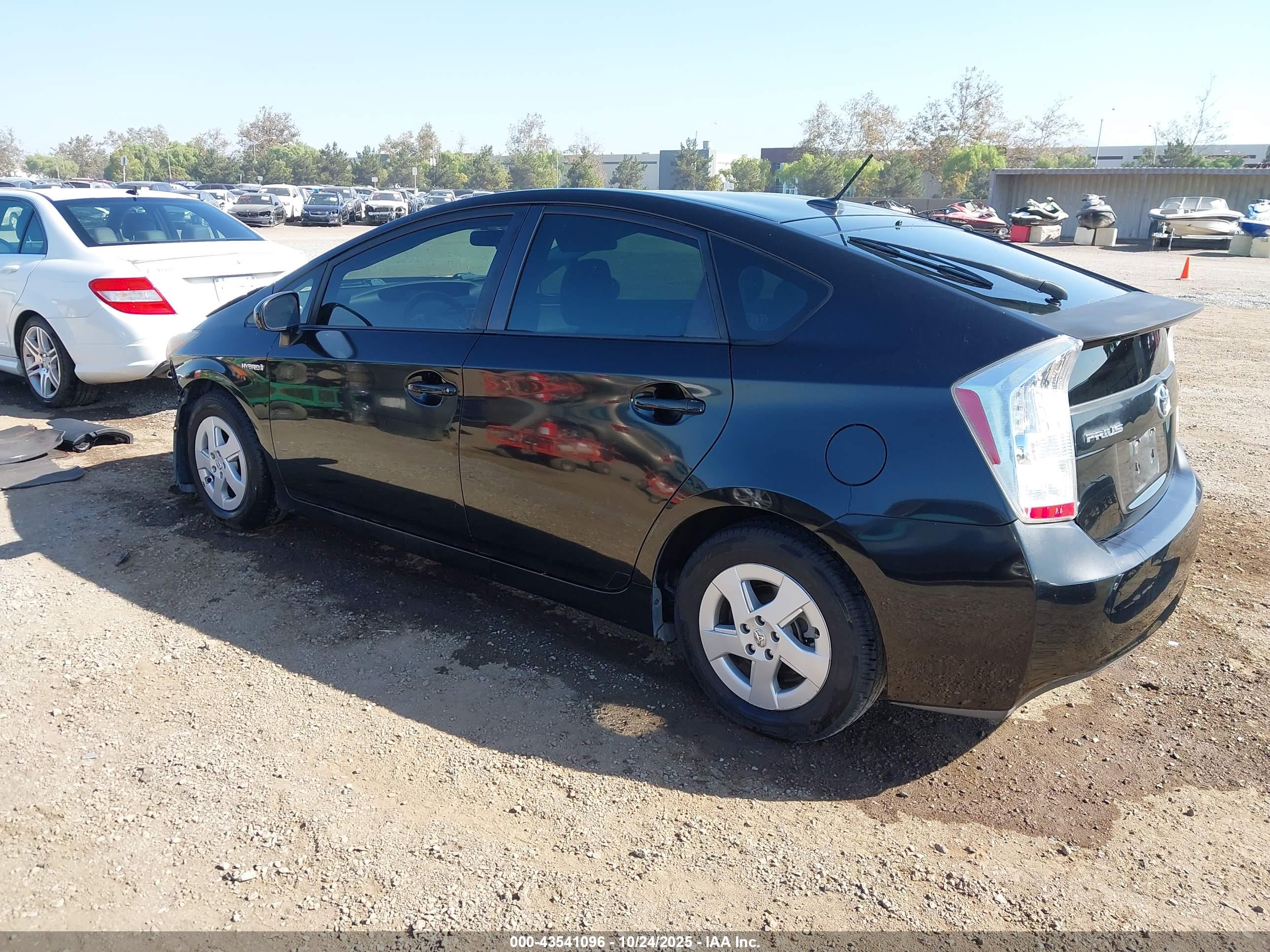 TOYOTA PRIUS image 3