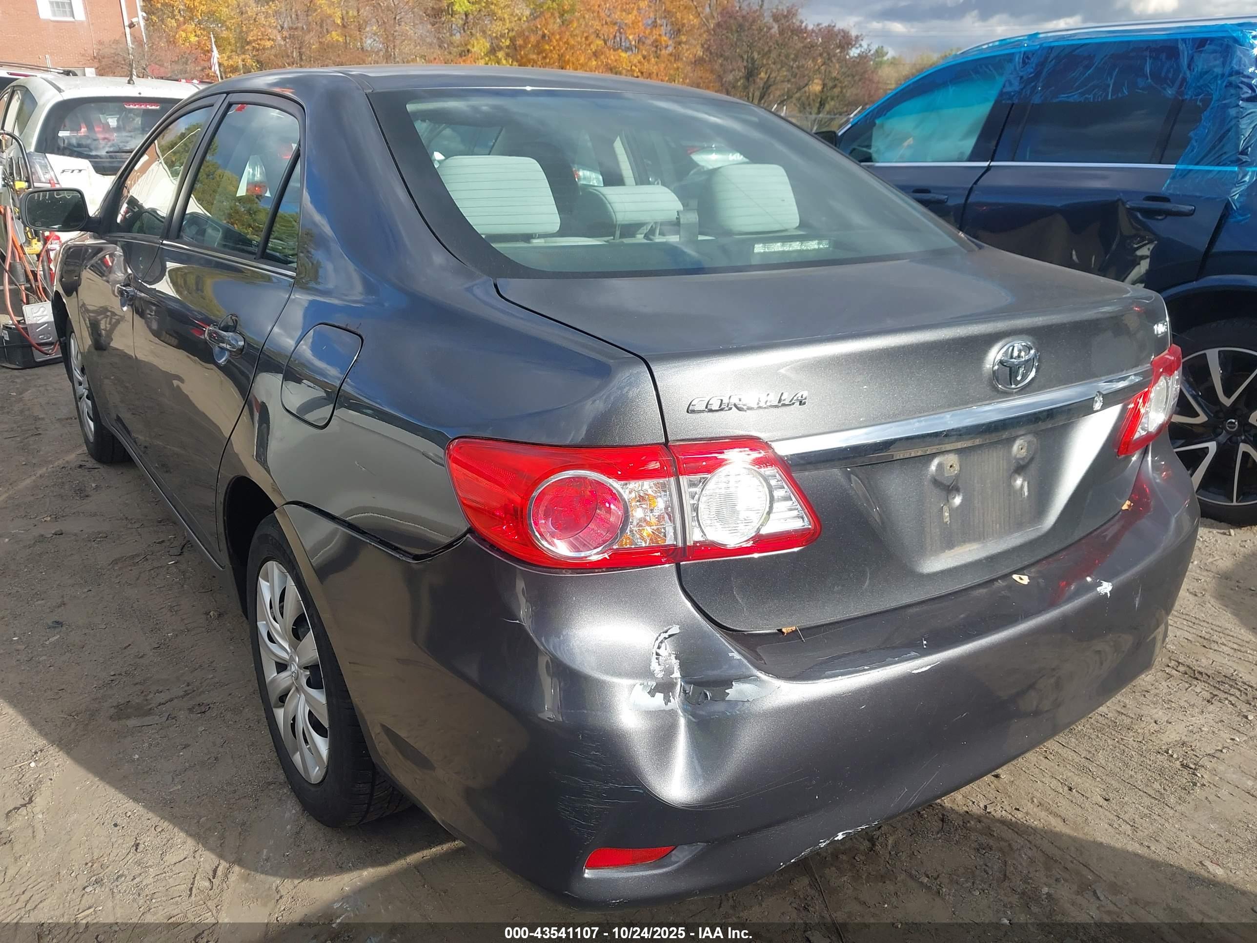 TOYOTA COROLLA image 3