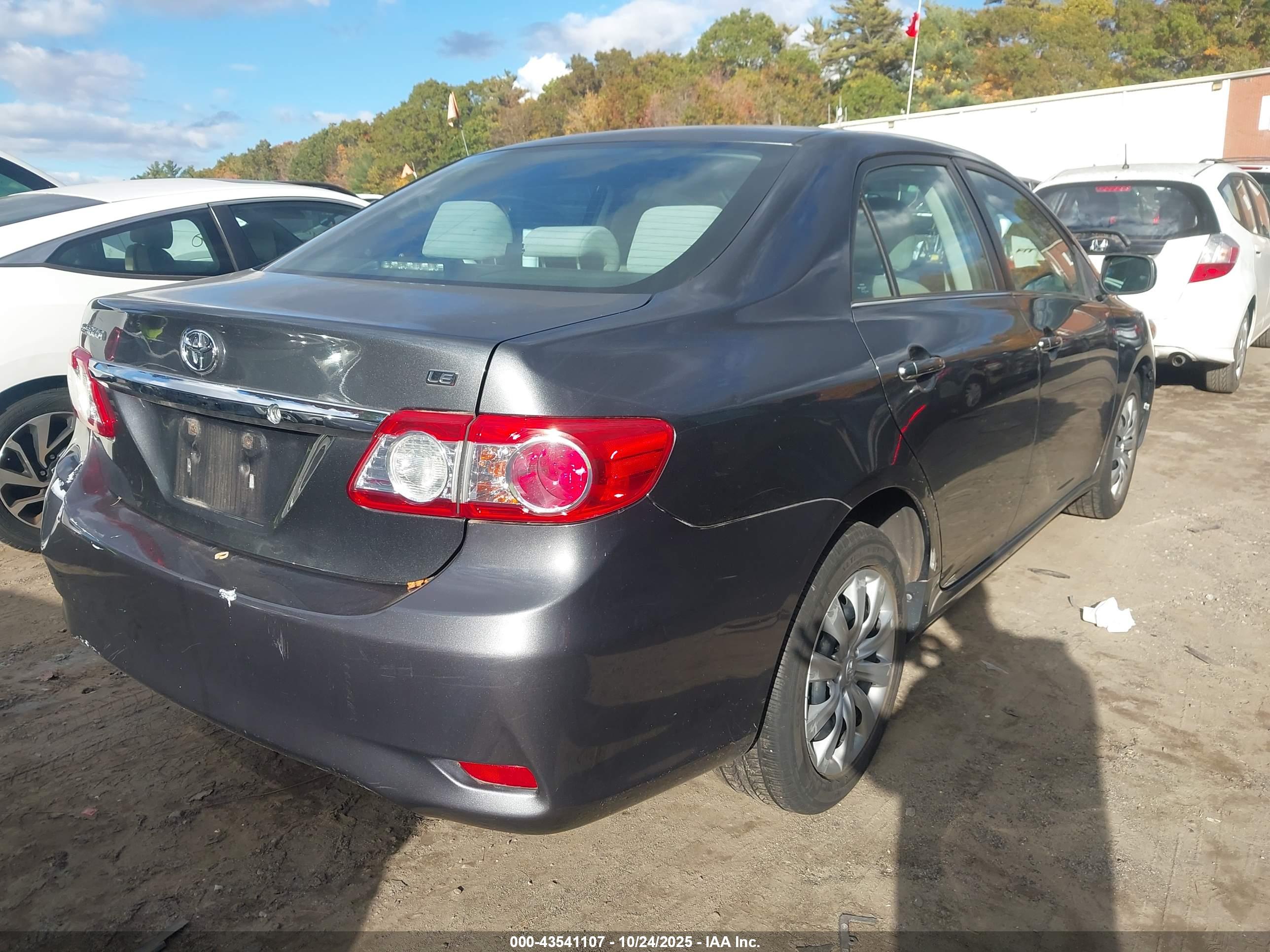 TOYOTA COROLLA image 4