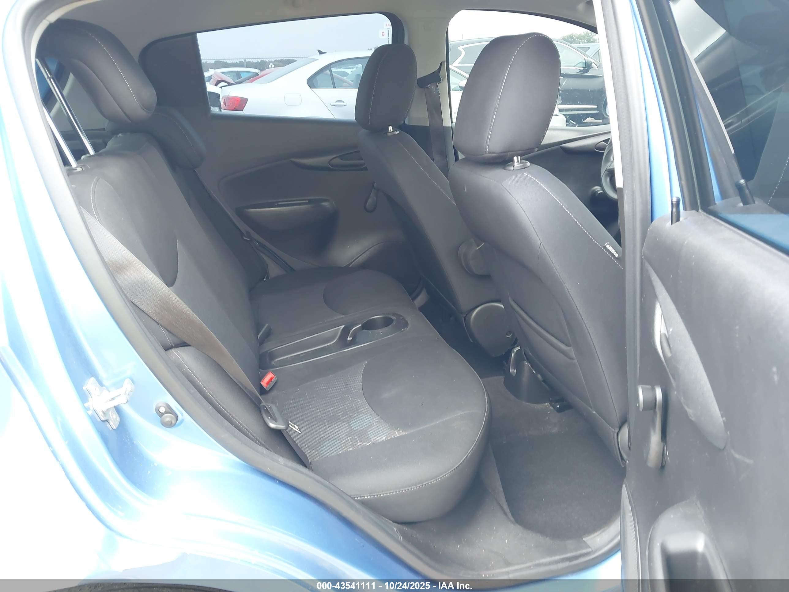 CHEVROLET SPARK image 8