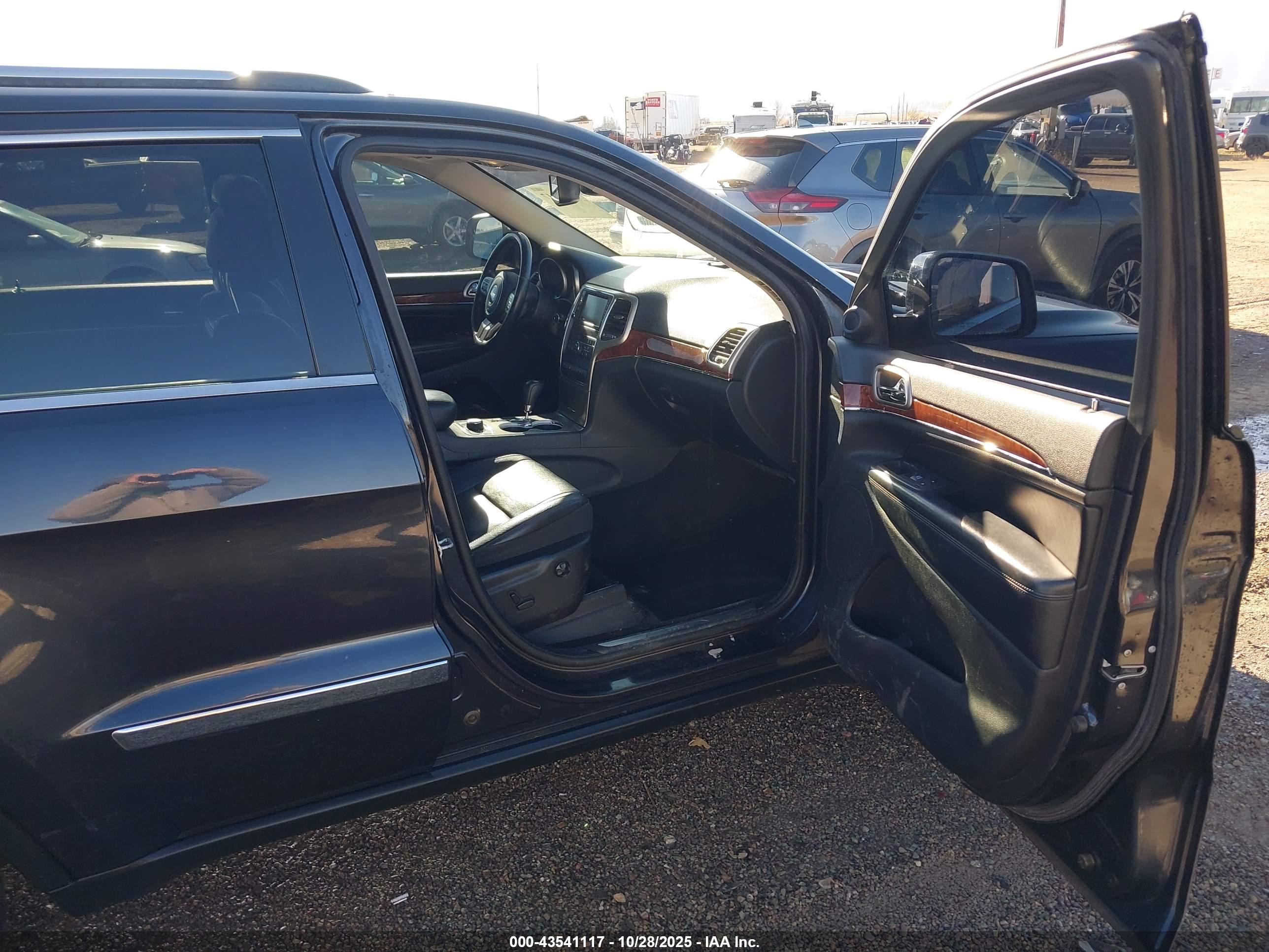 JEEP GRAND image 5