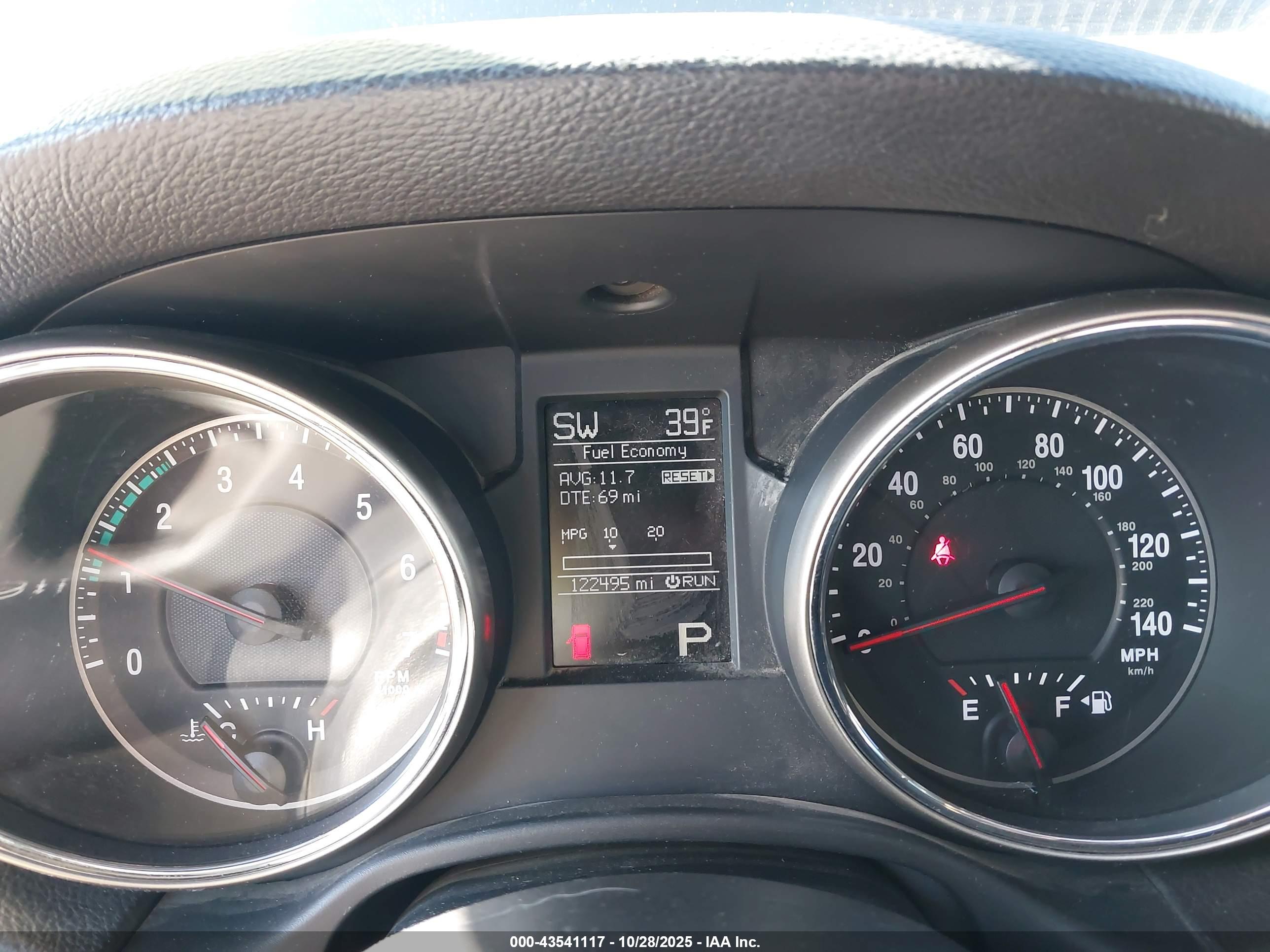 JEEP GRAND image 7