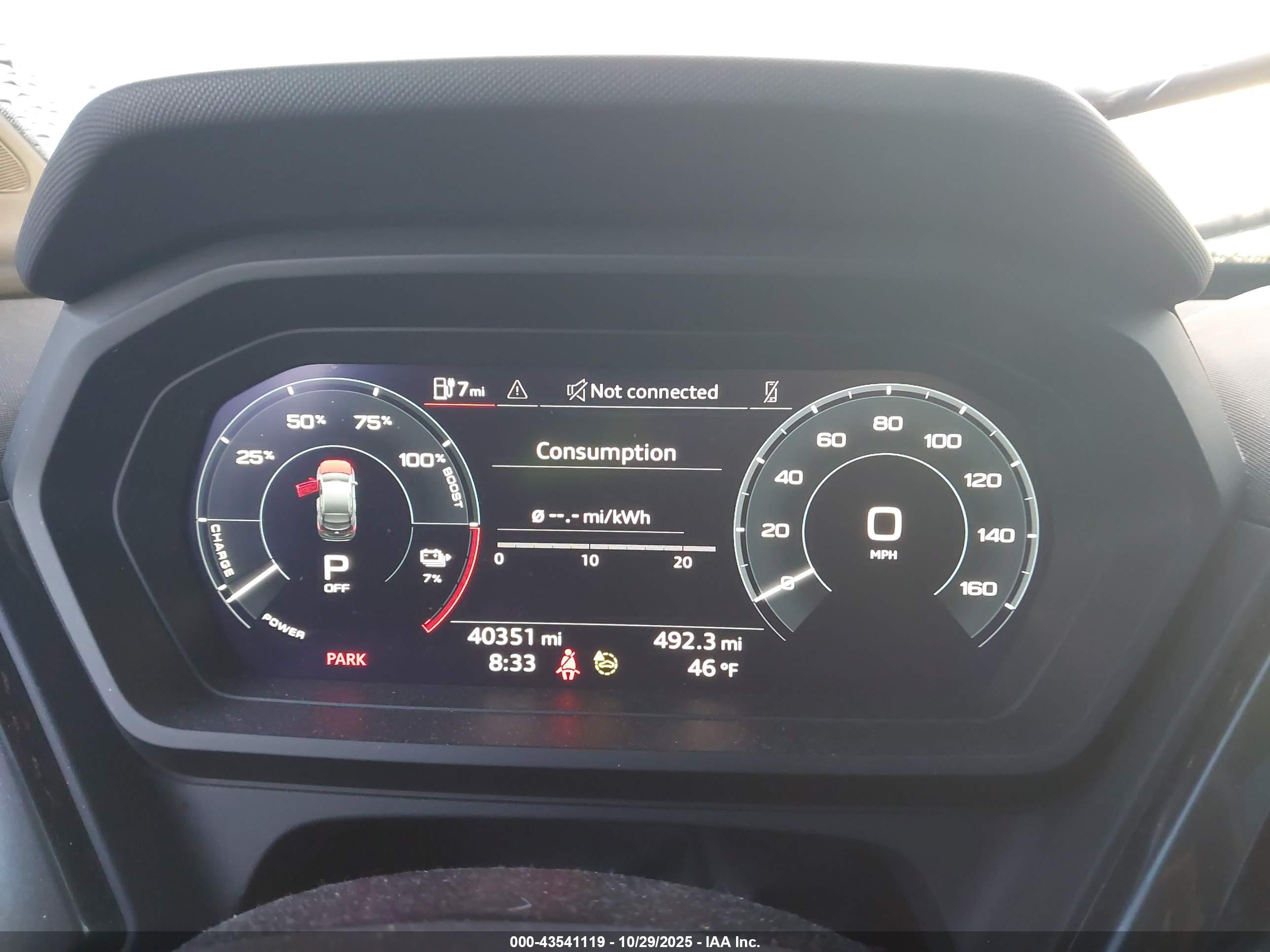 AUDI Q4 image 7