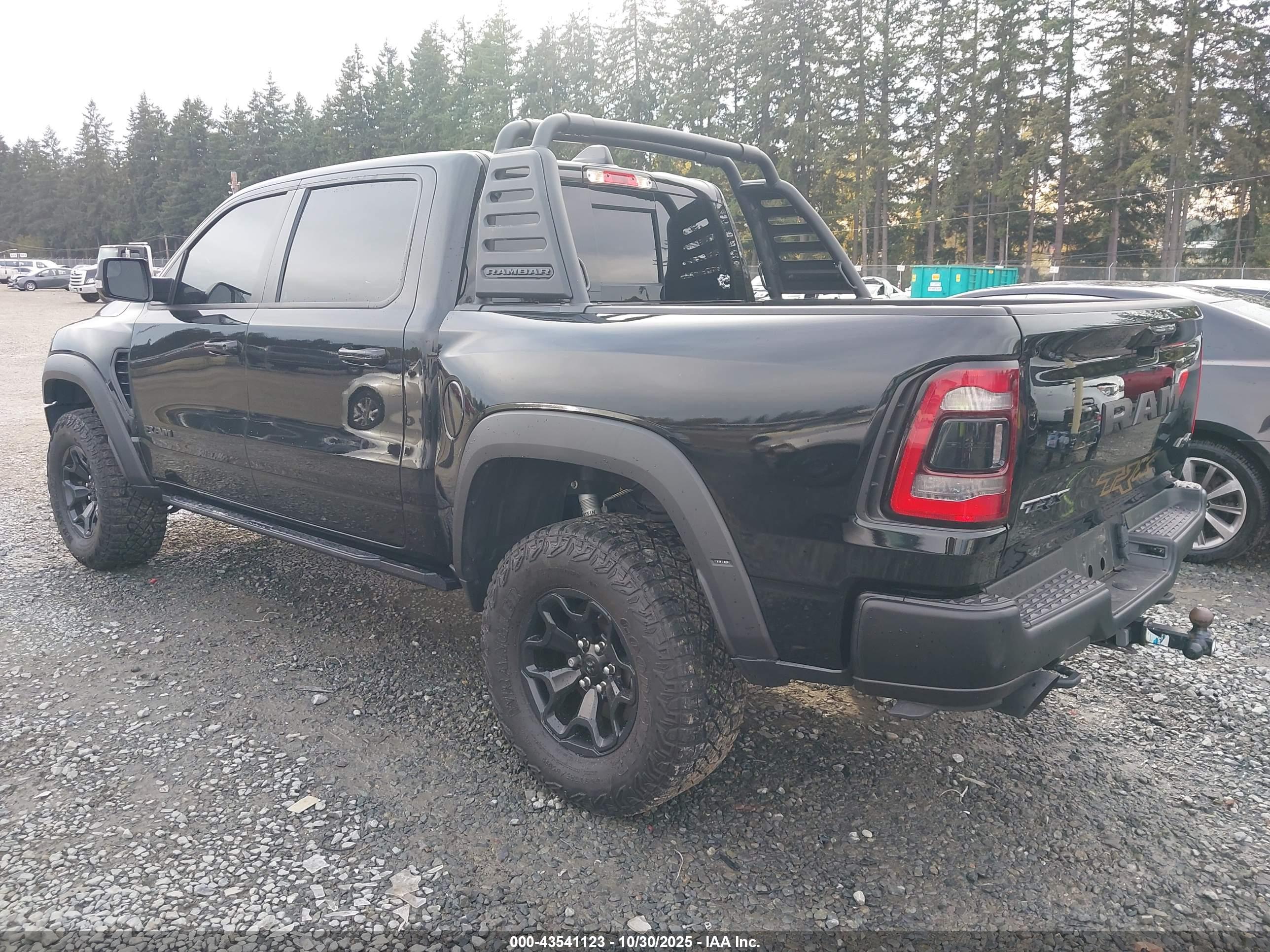 RAM 1500 image 3