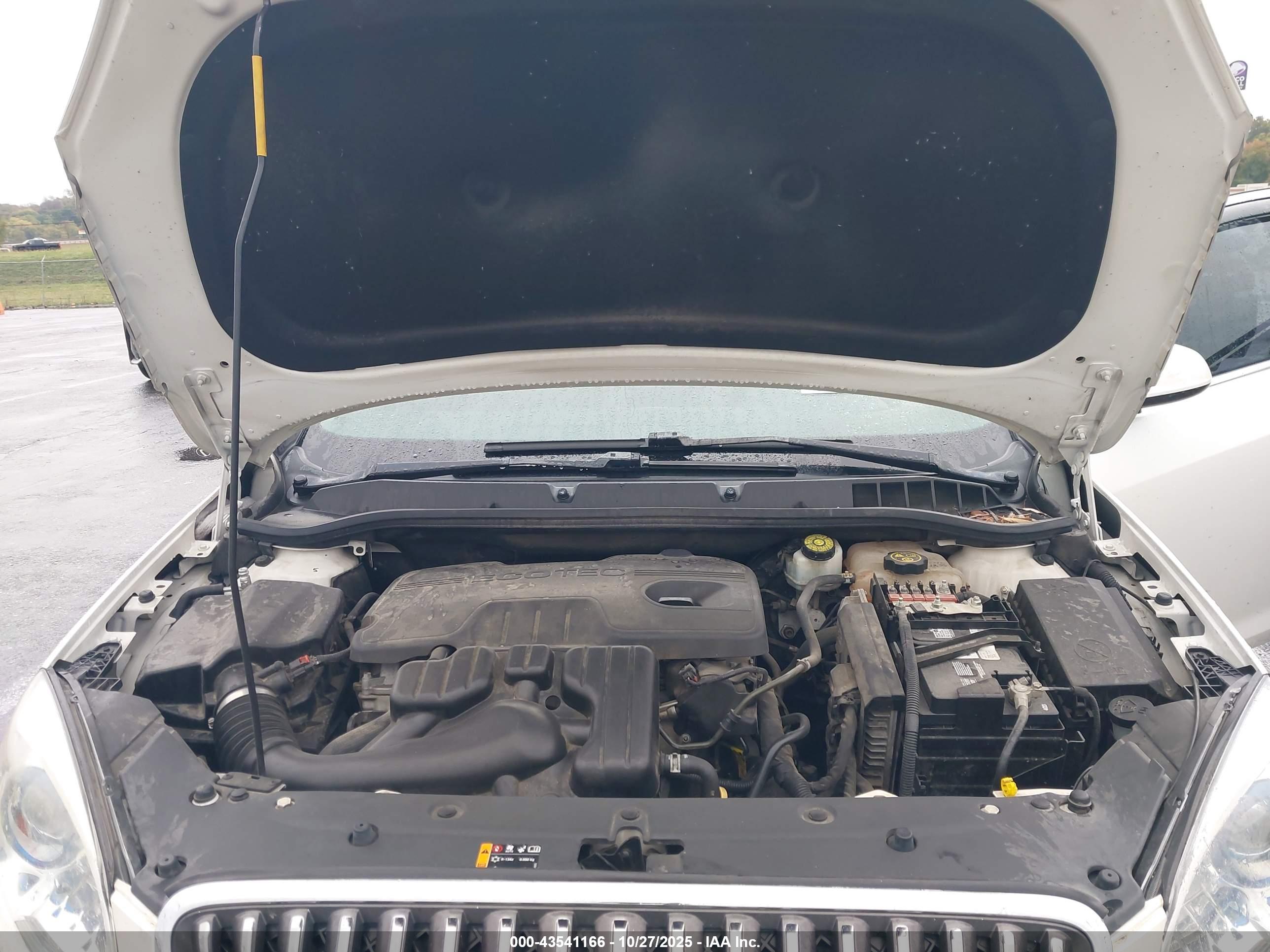 BUICK VERANO image 10