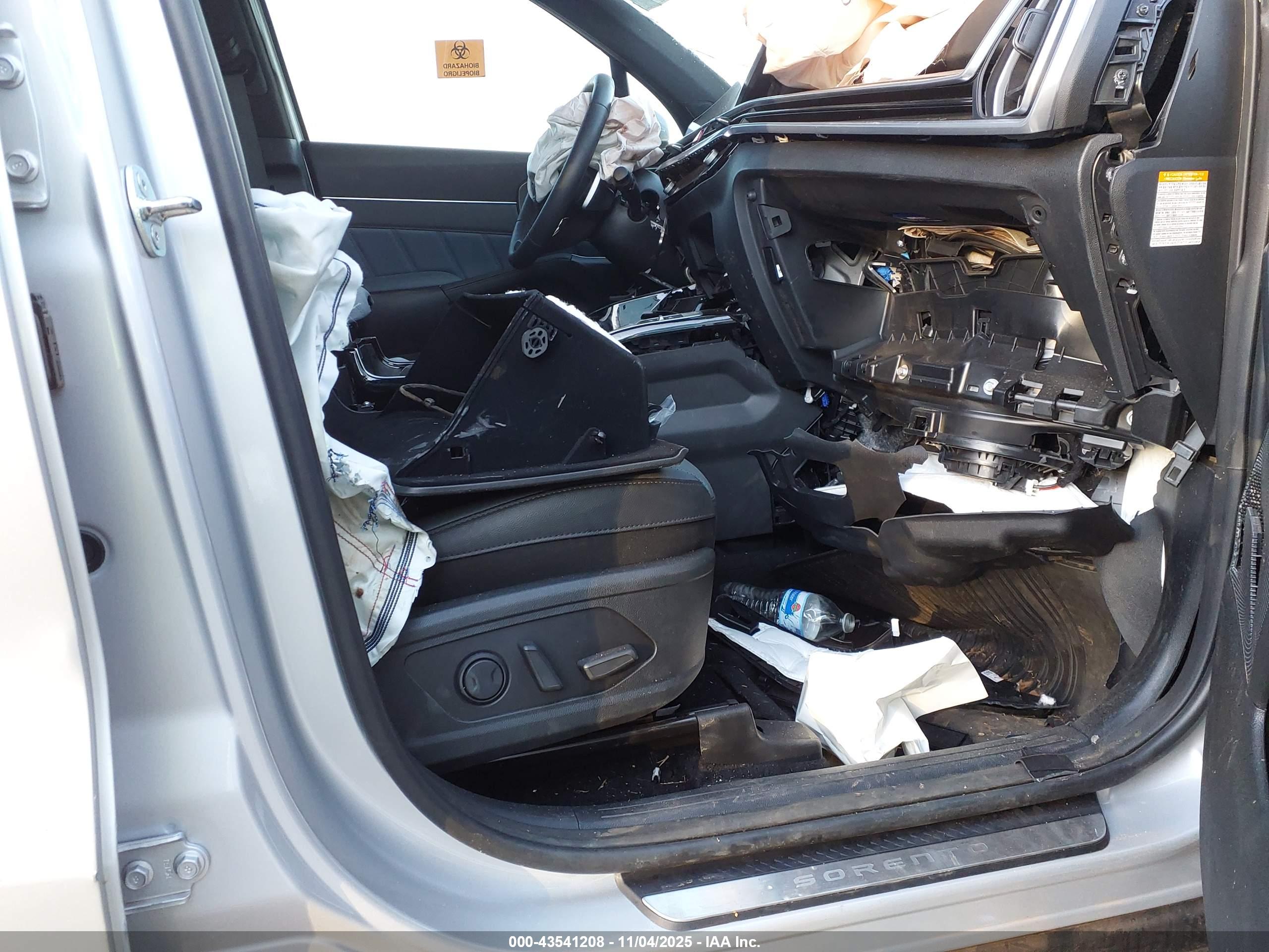 KIA SORENTO image 5