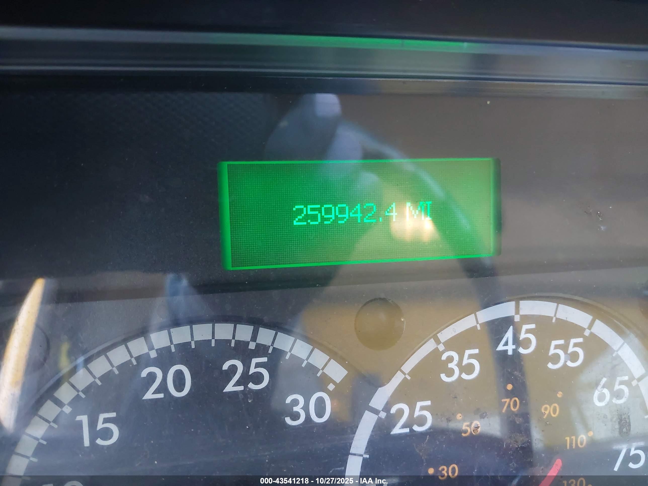 FREIGHTLINER M2 image 6