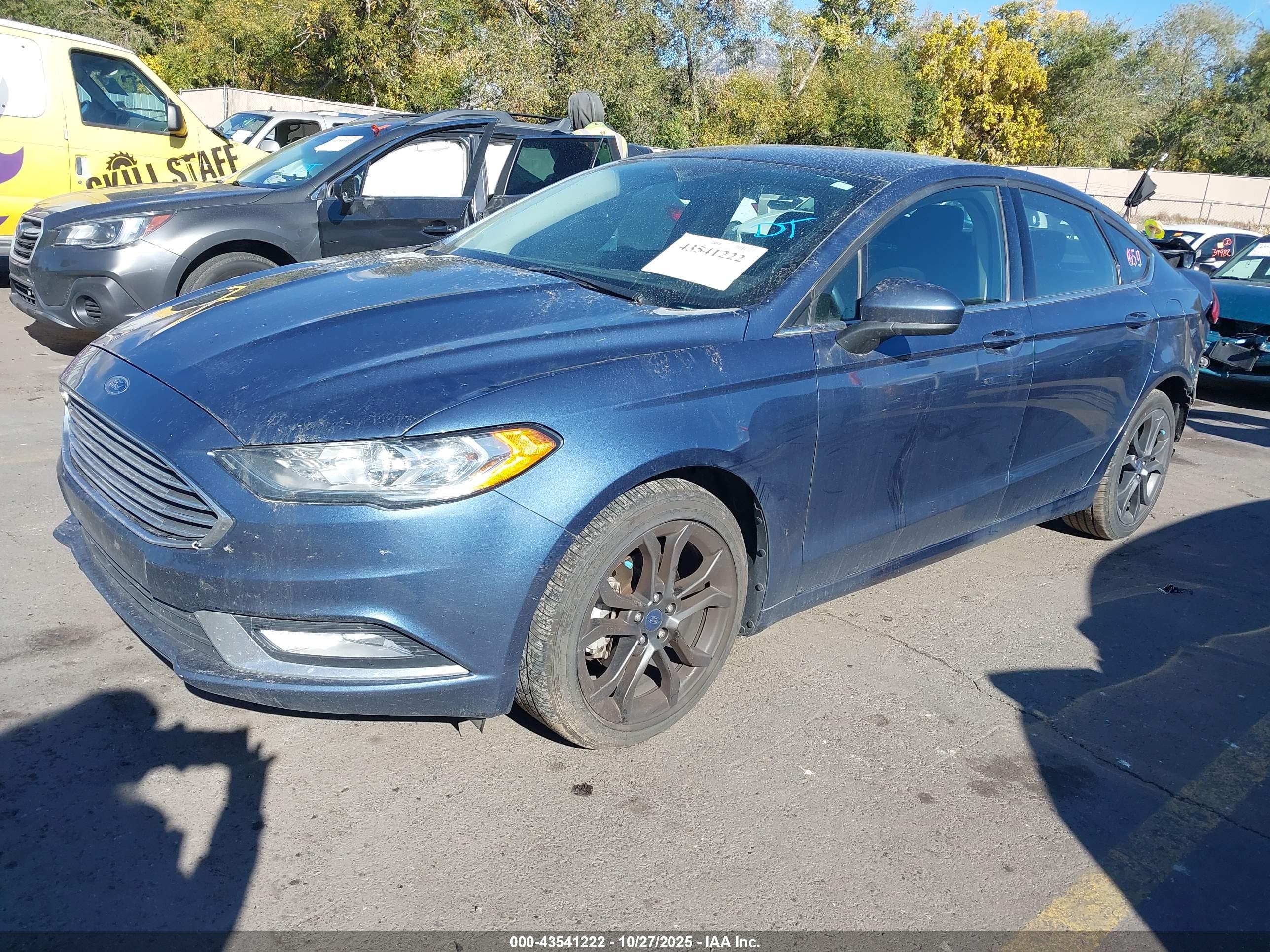 FORD FUSION image 2