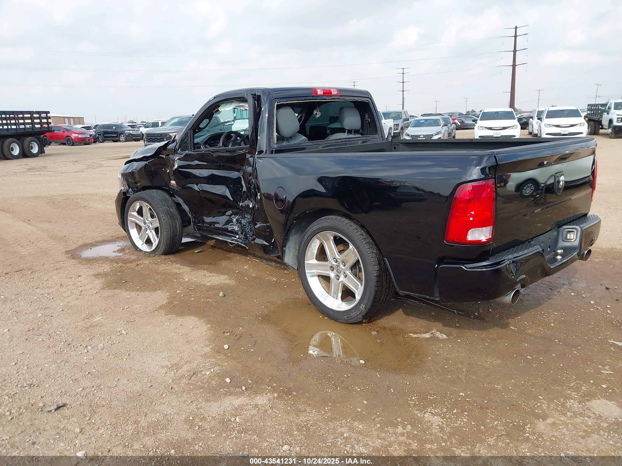 RAM 1500 image 3