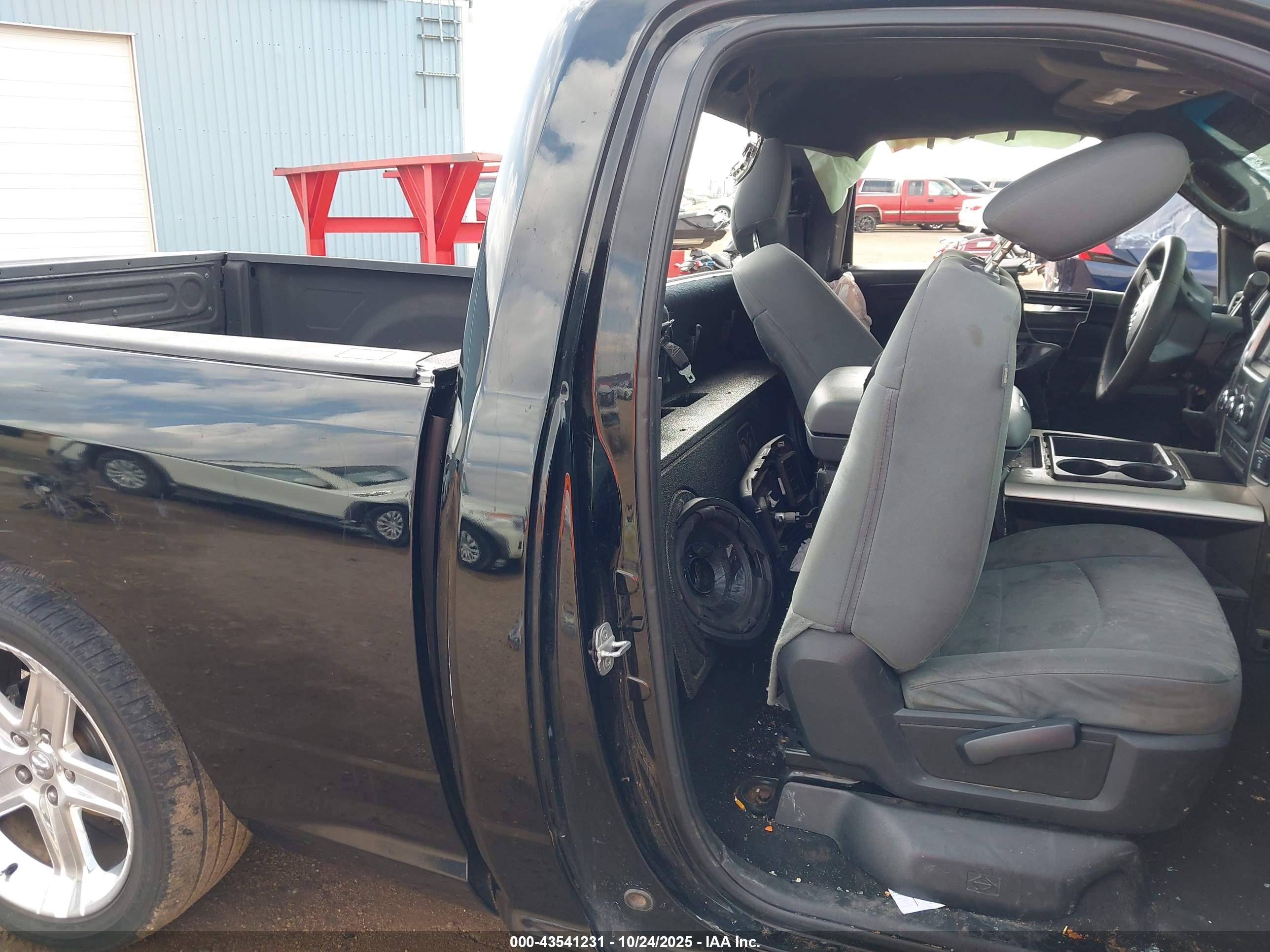 RAM 1500 image 8