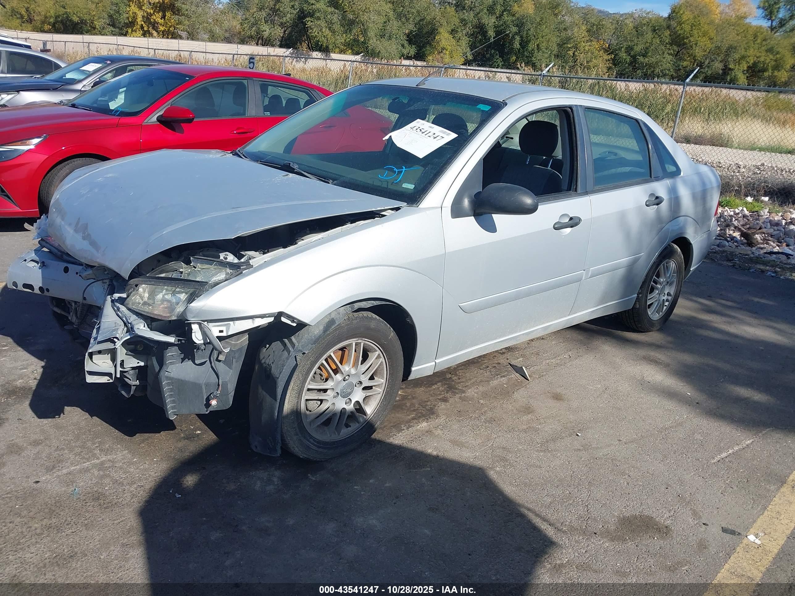 FORD FOCUS image 2