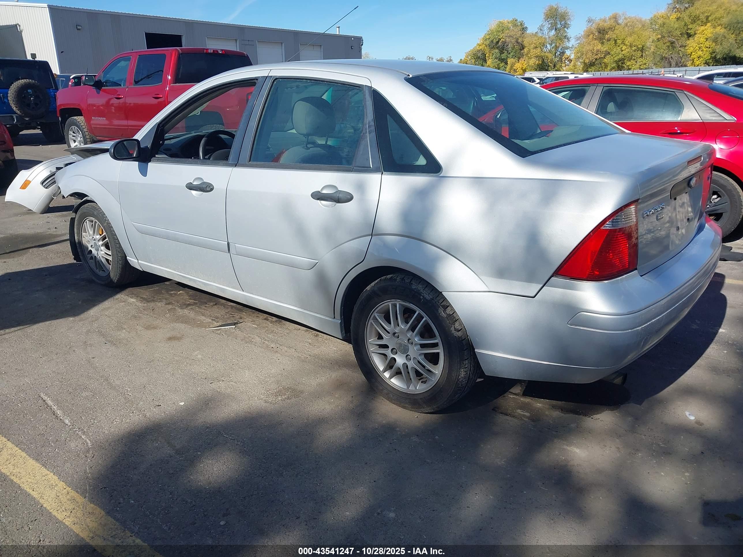 FORD FOCUS image 3