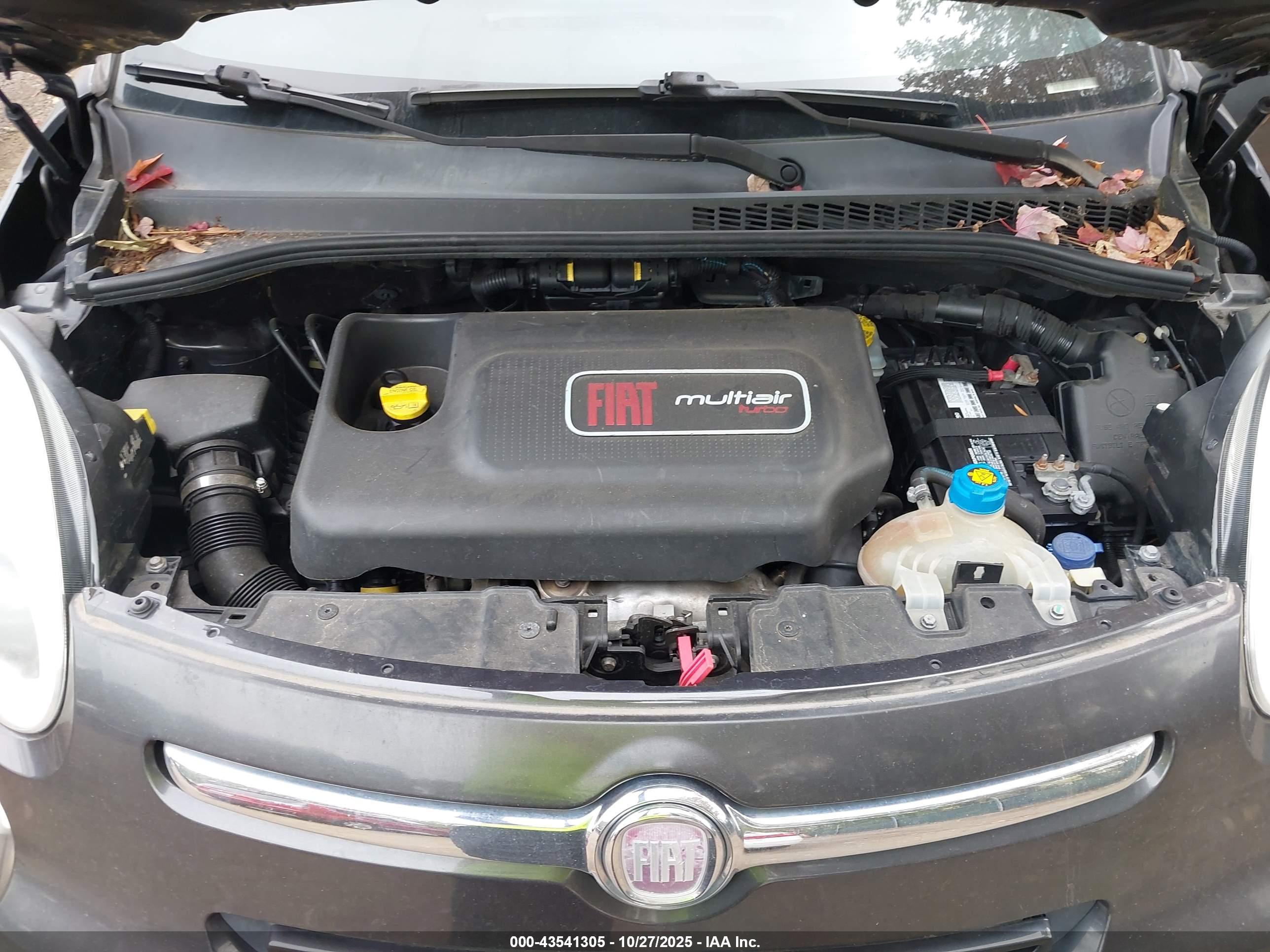 FIAT 500L image 10