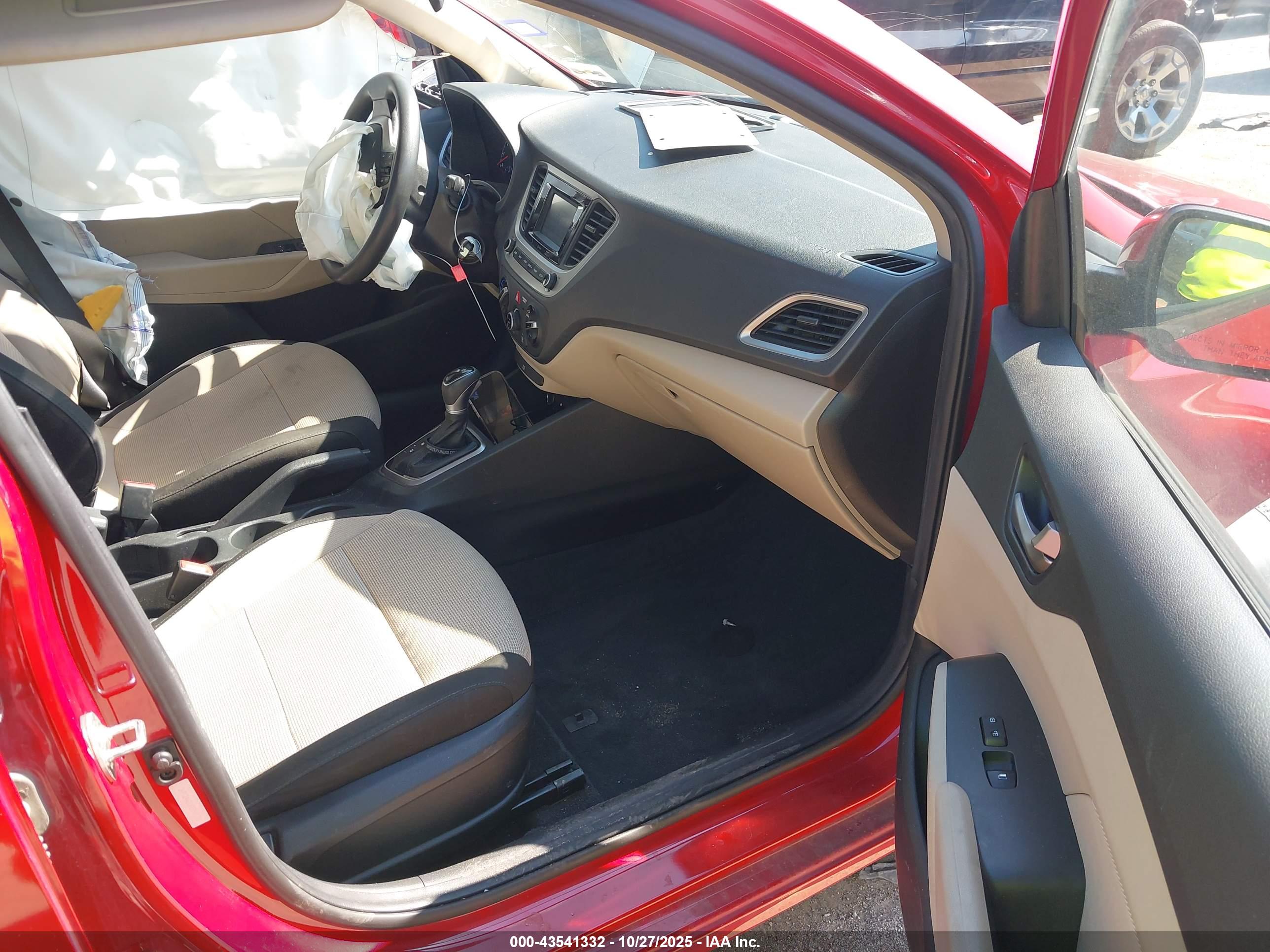 HYUNDAI ACCENT image 5