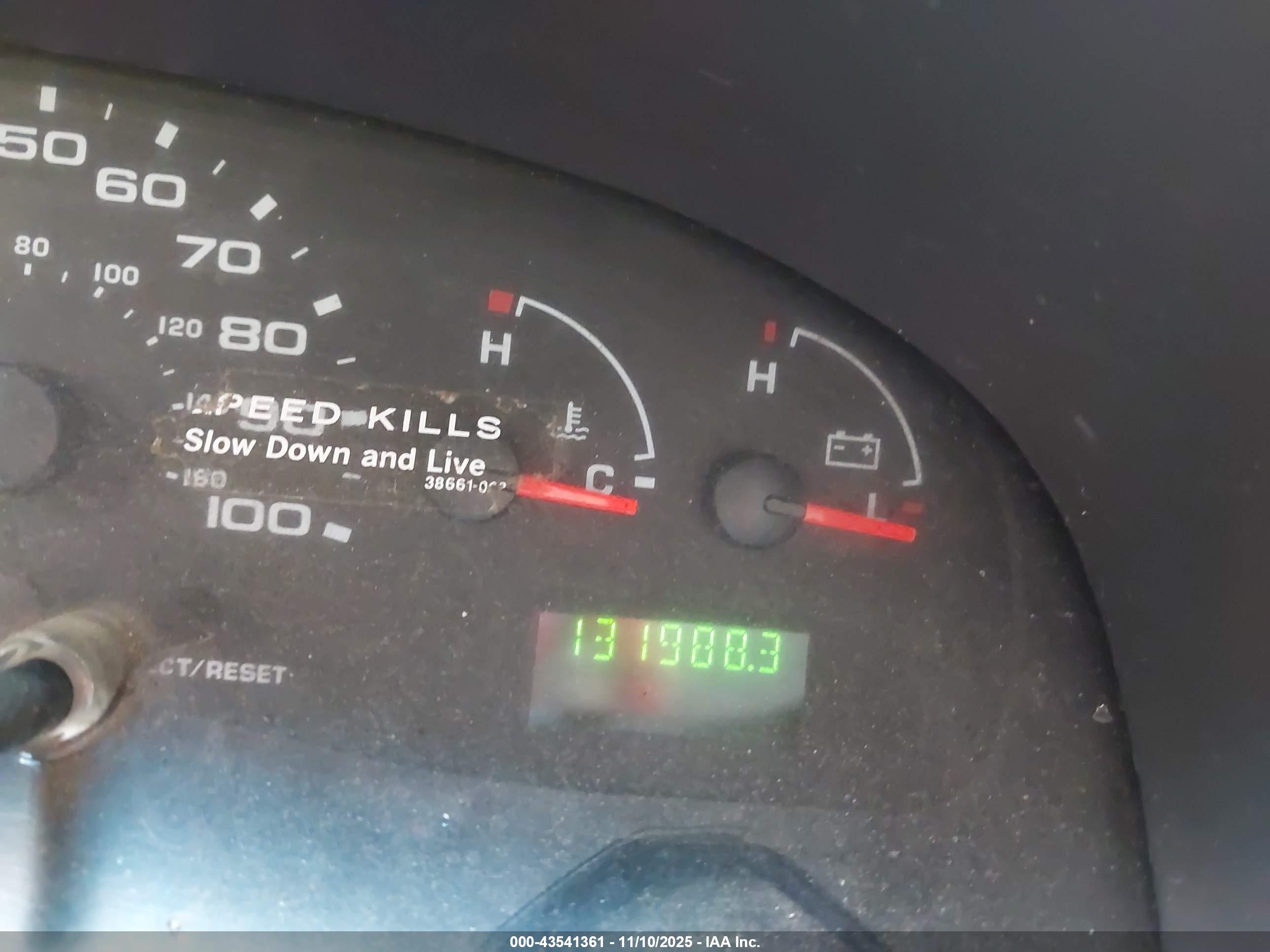FORD E-450 image 6