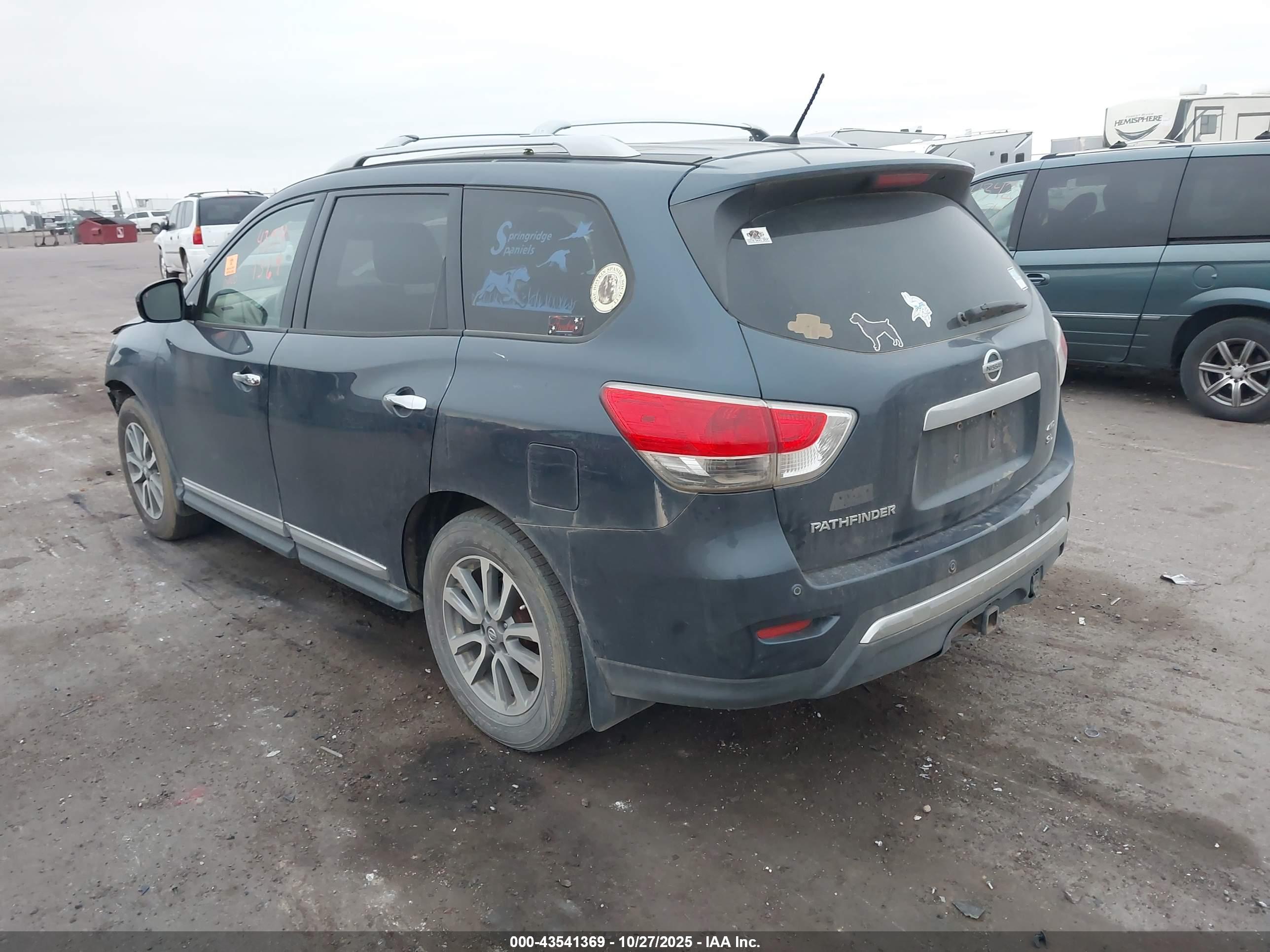NISSAN PATHFINDER image 3