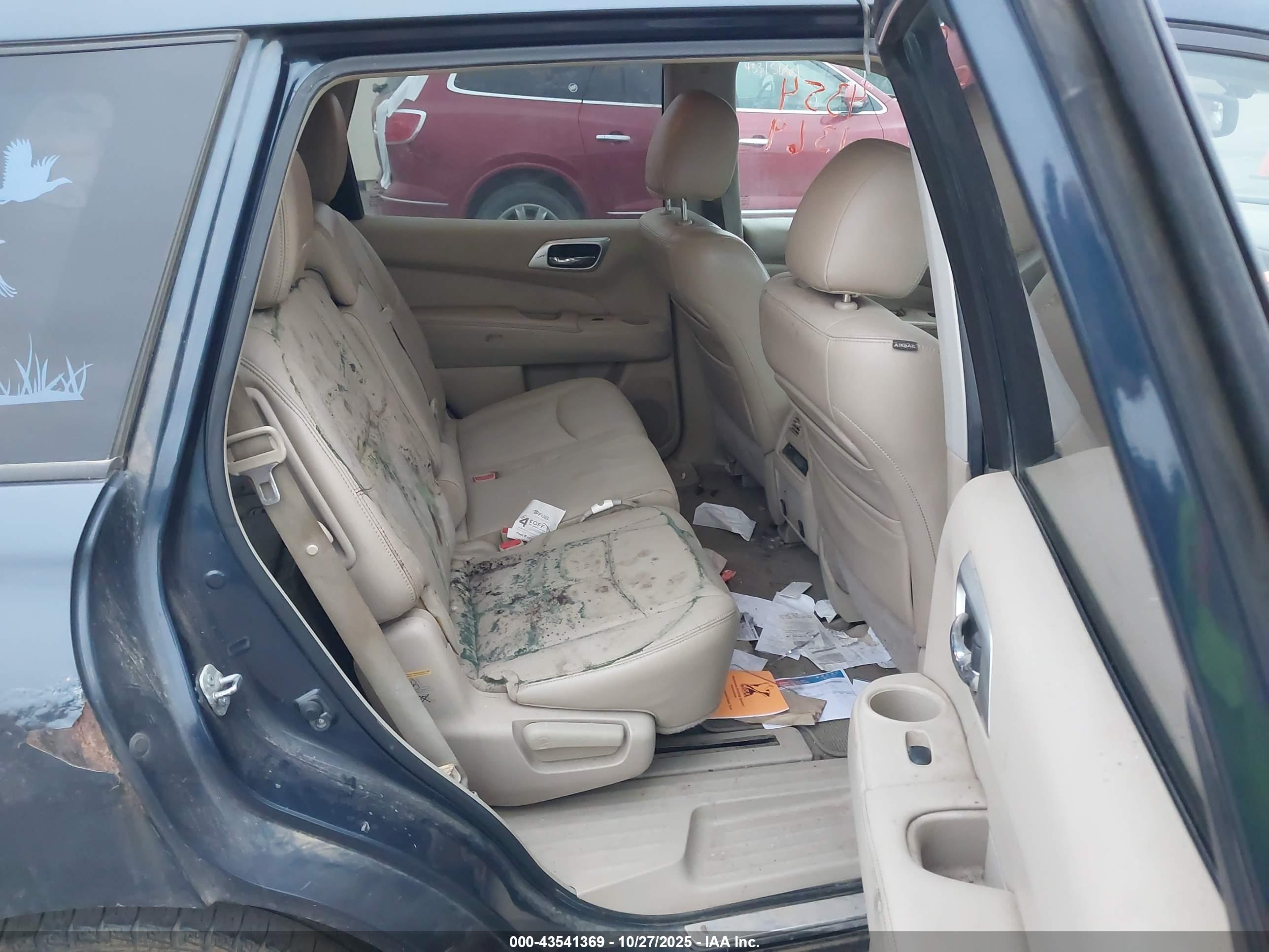NISSAN PATHFINDER image 8
