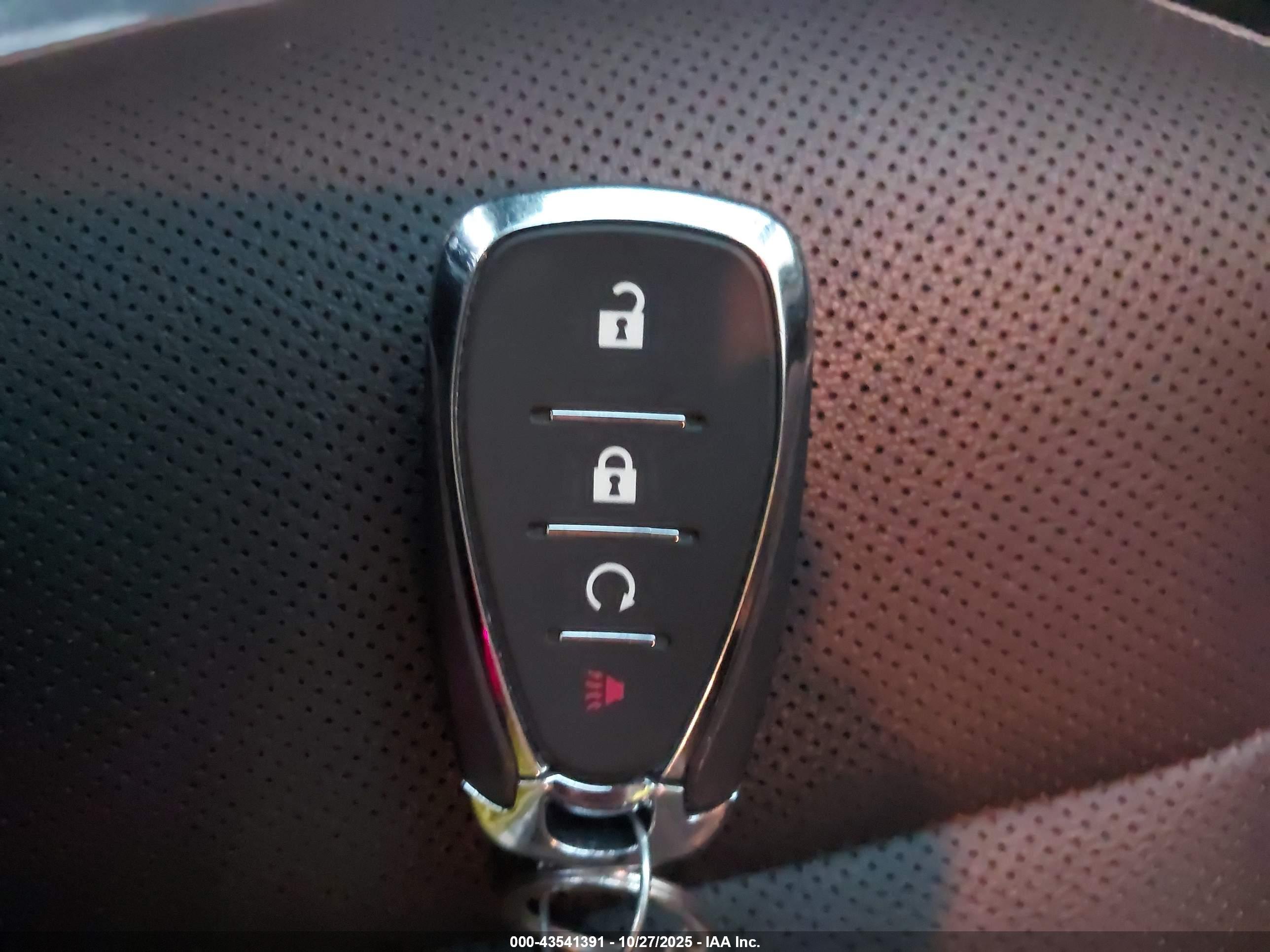 CHEVROLET TRAX image 11