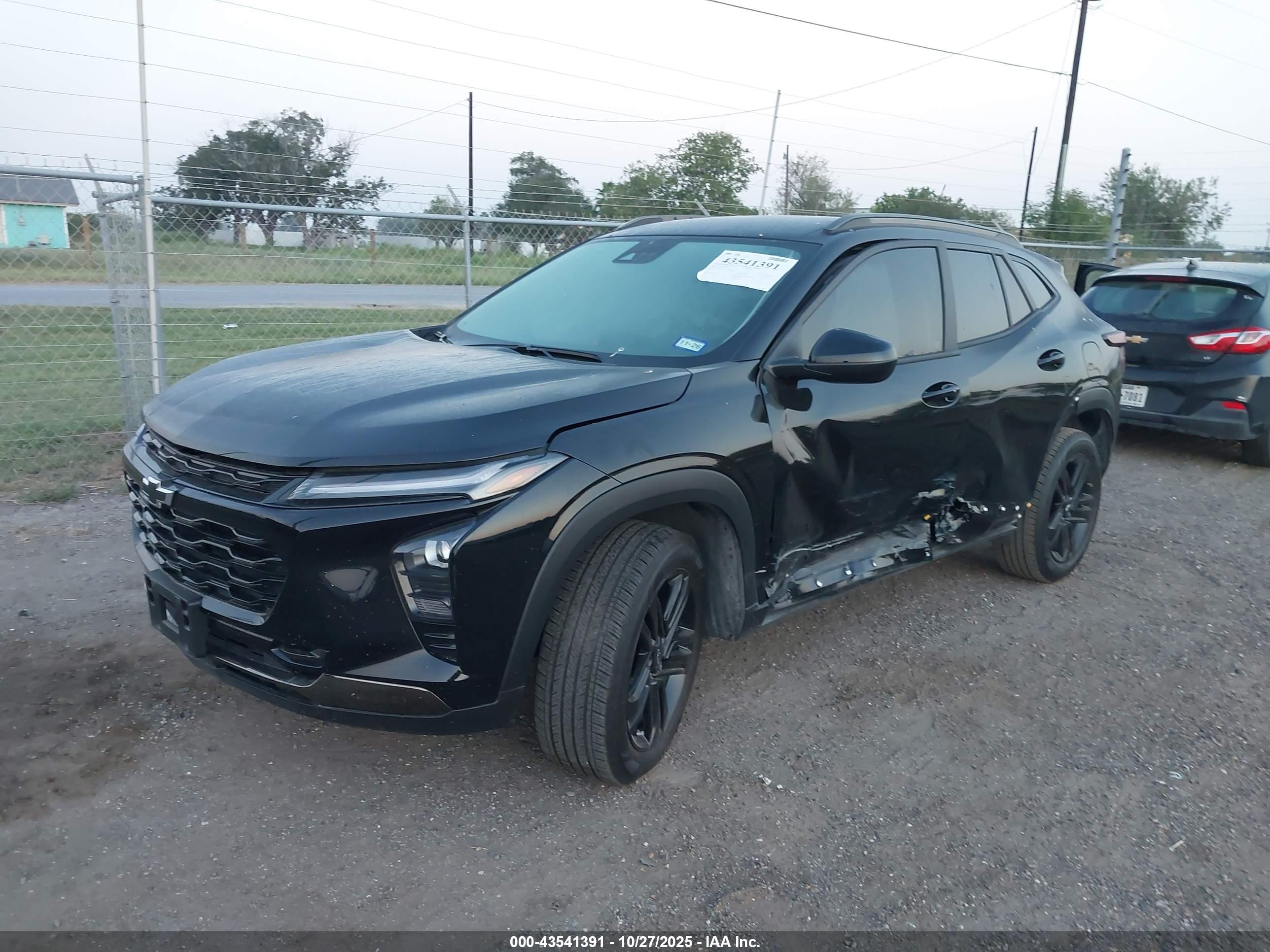 CHEVROLET TRAX image 6
