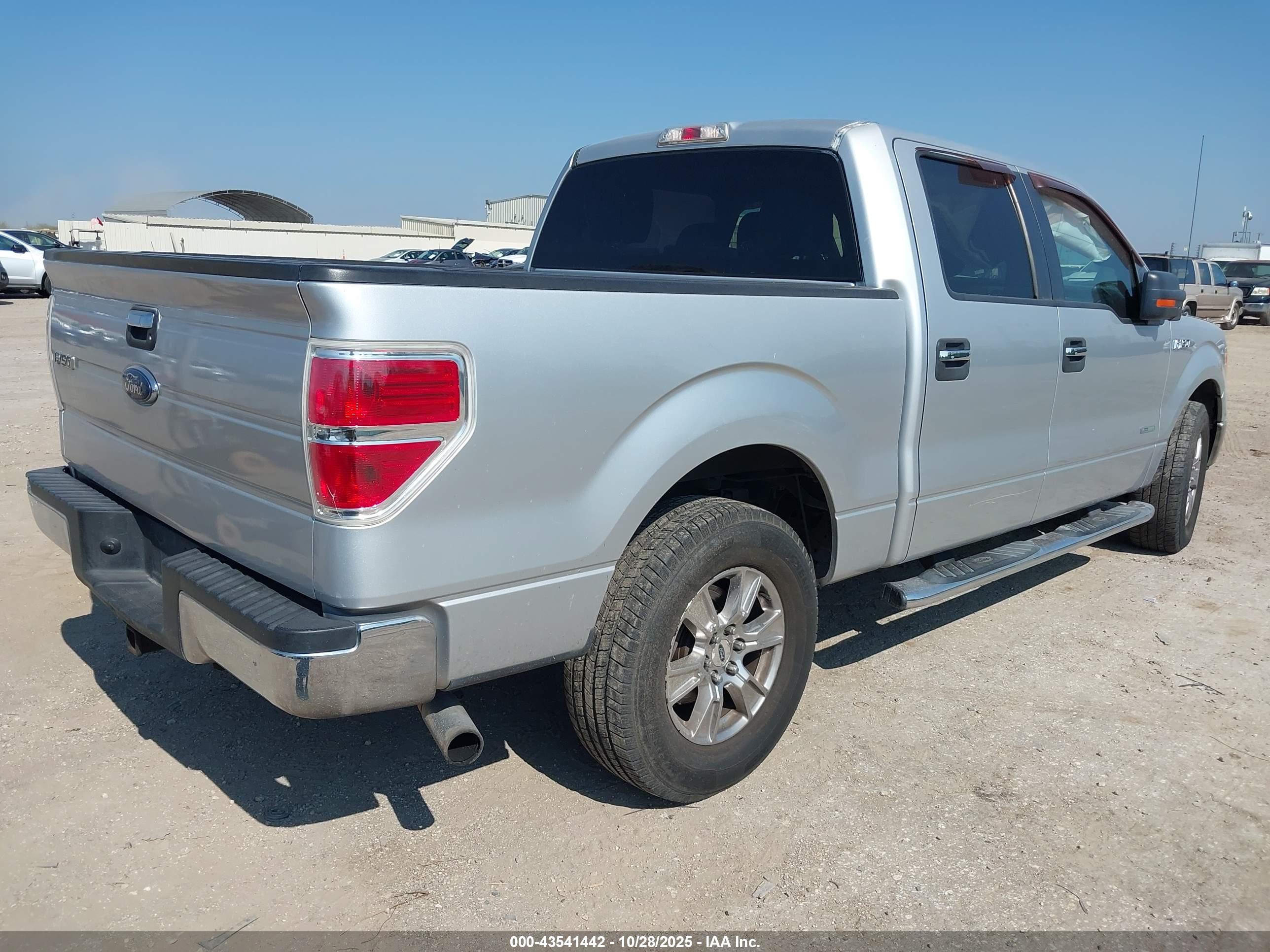 FORD F-150 image 4
