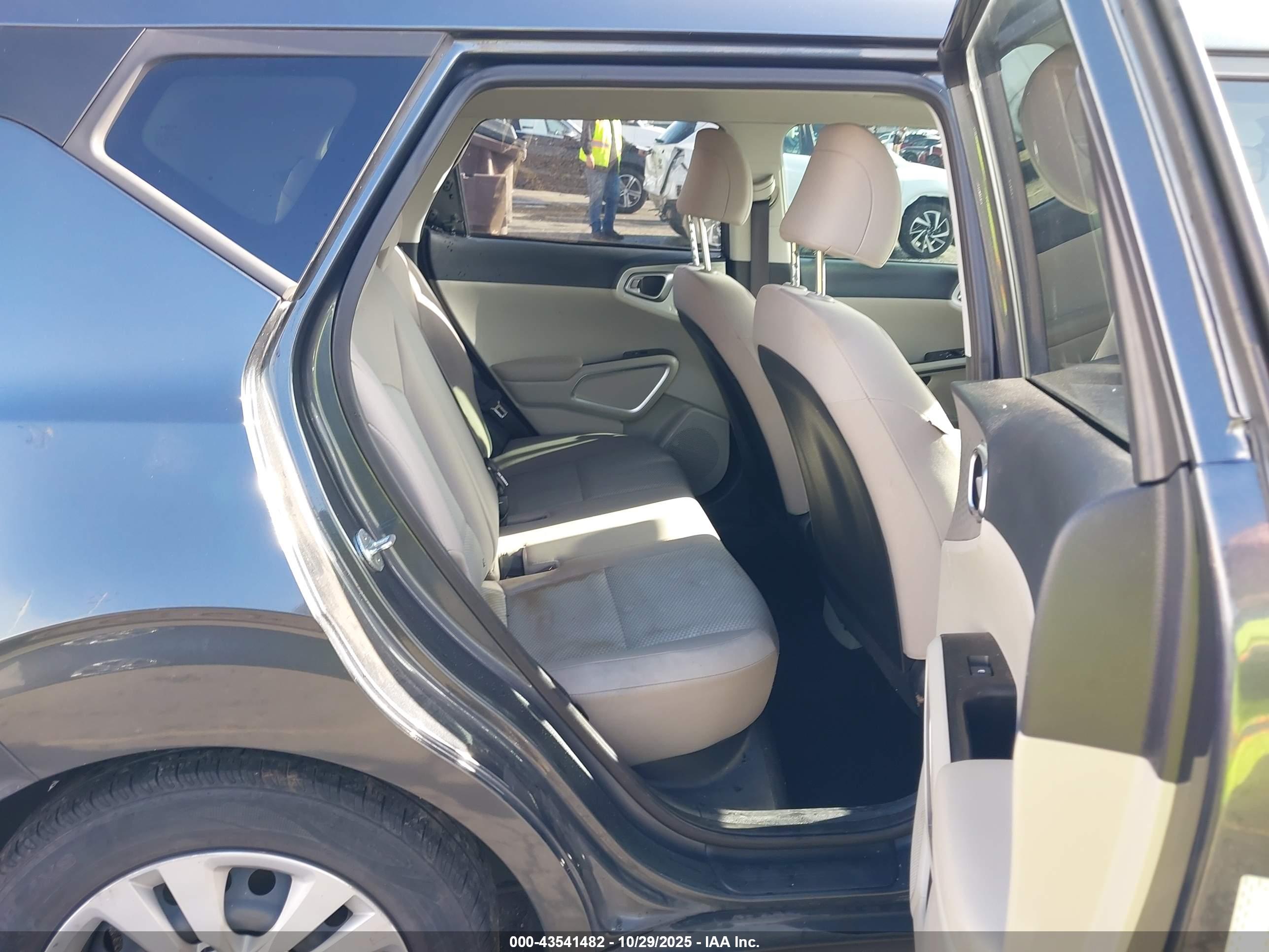 KIA SOUL image 8