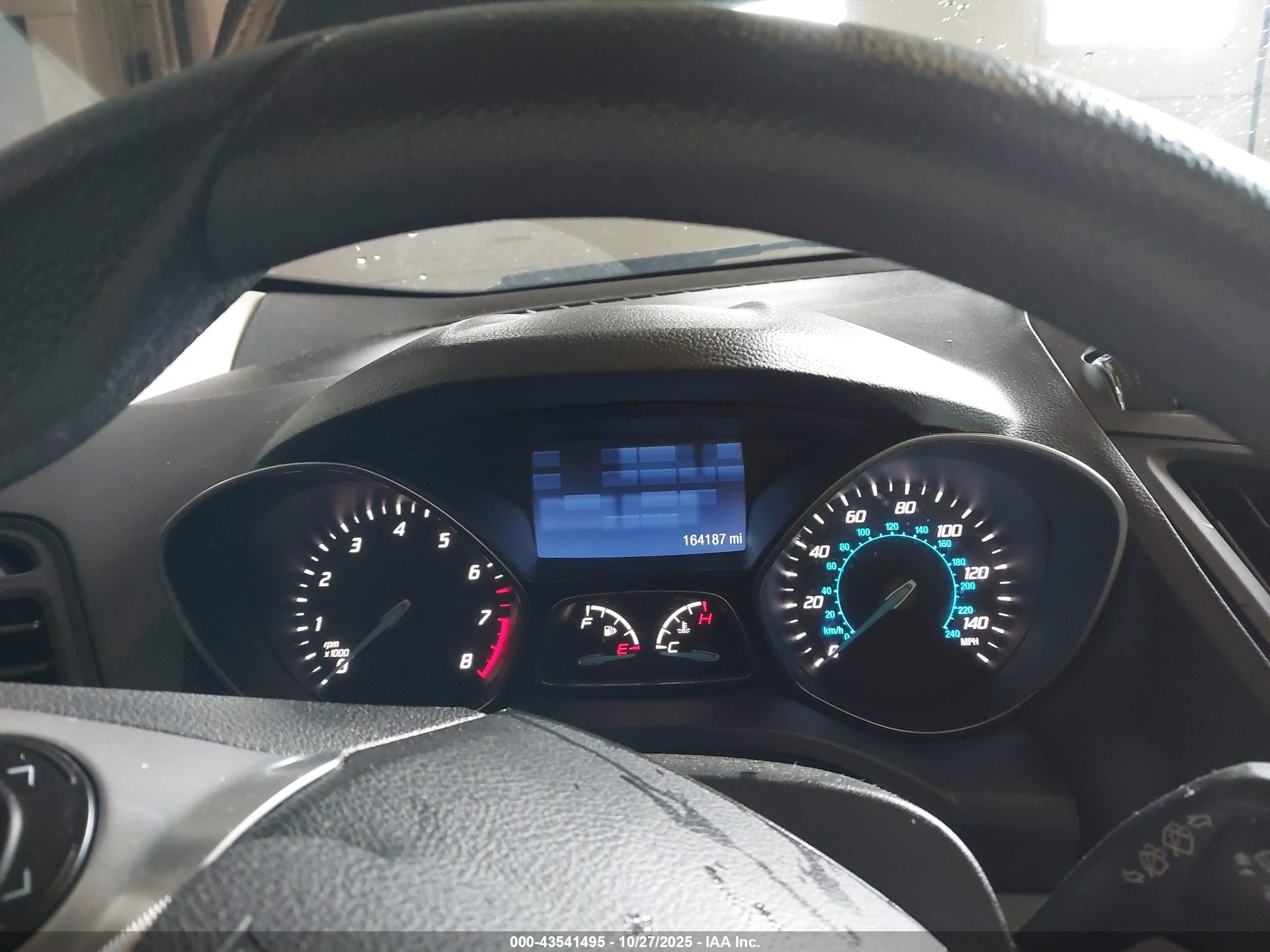 FORD ESCAPE image 7