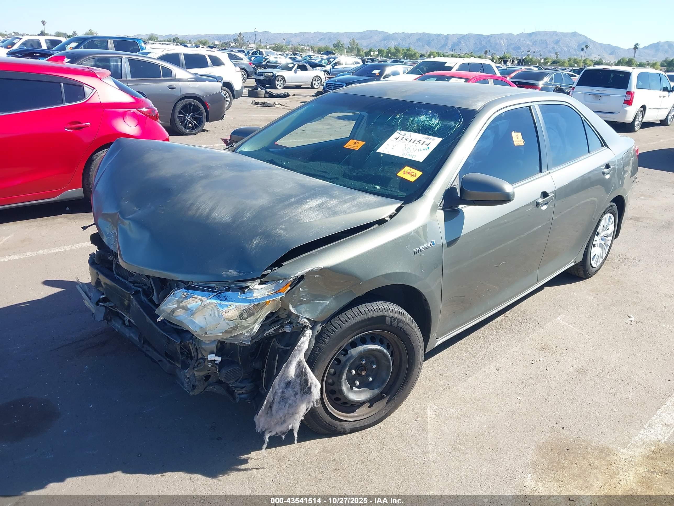 TOYOTA CAMRY image 2
