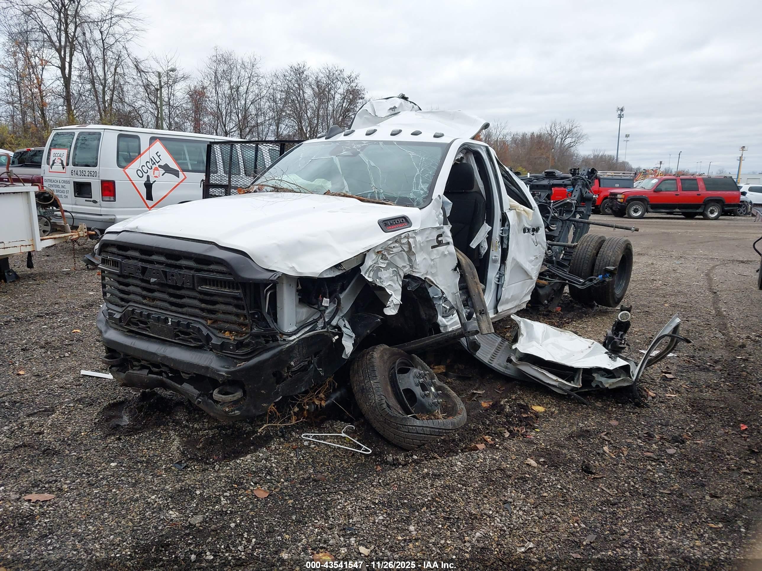 RAM 3500 image 2