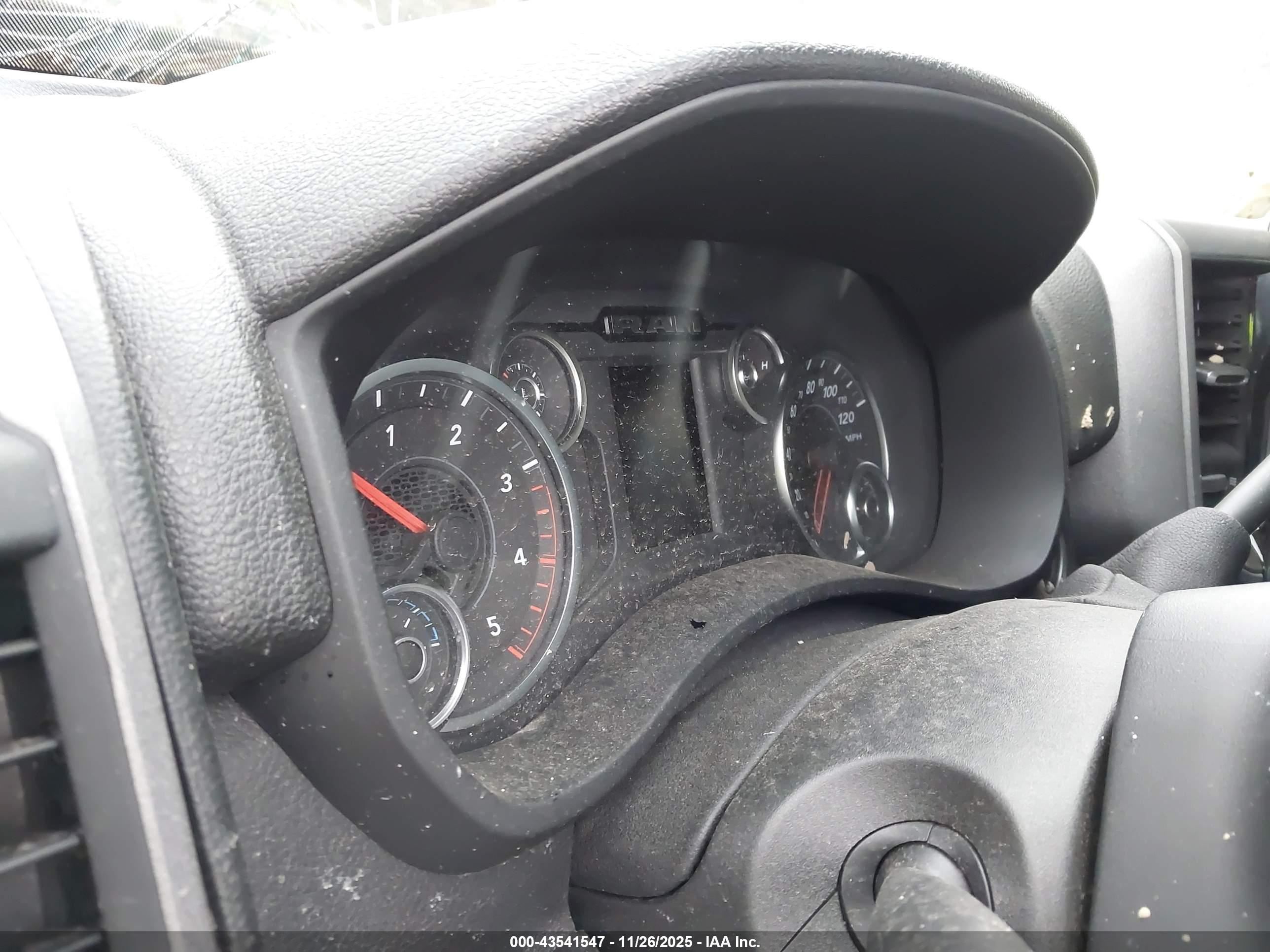 RAM 3500 image 6
