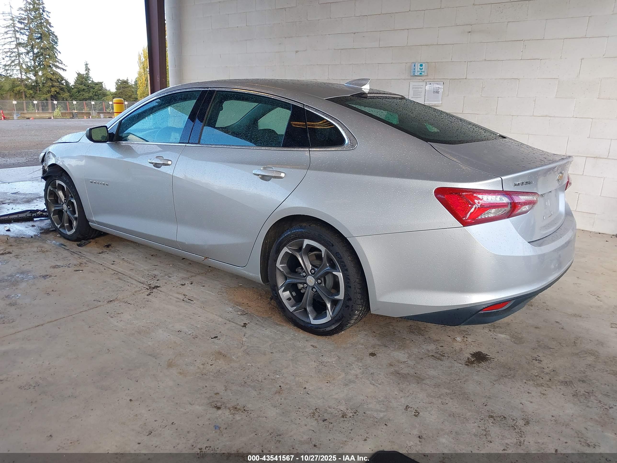 CHEVROLET MALIBU image 3