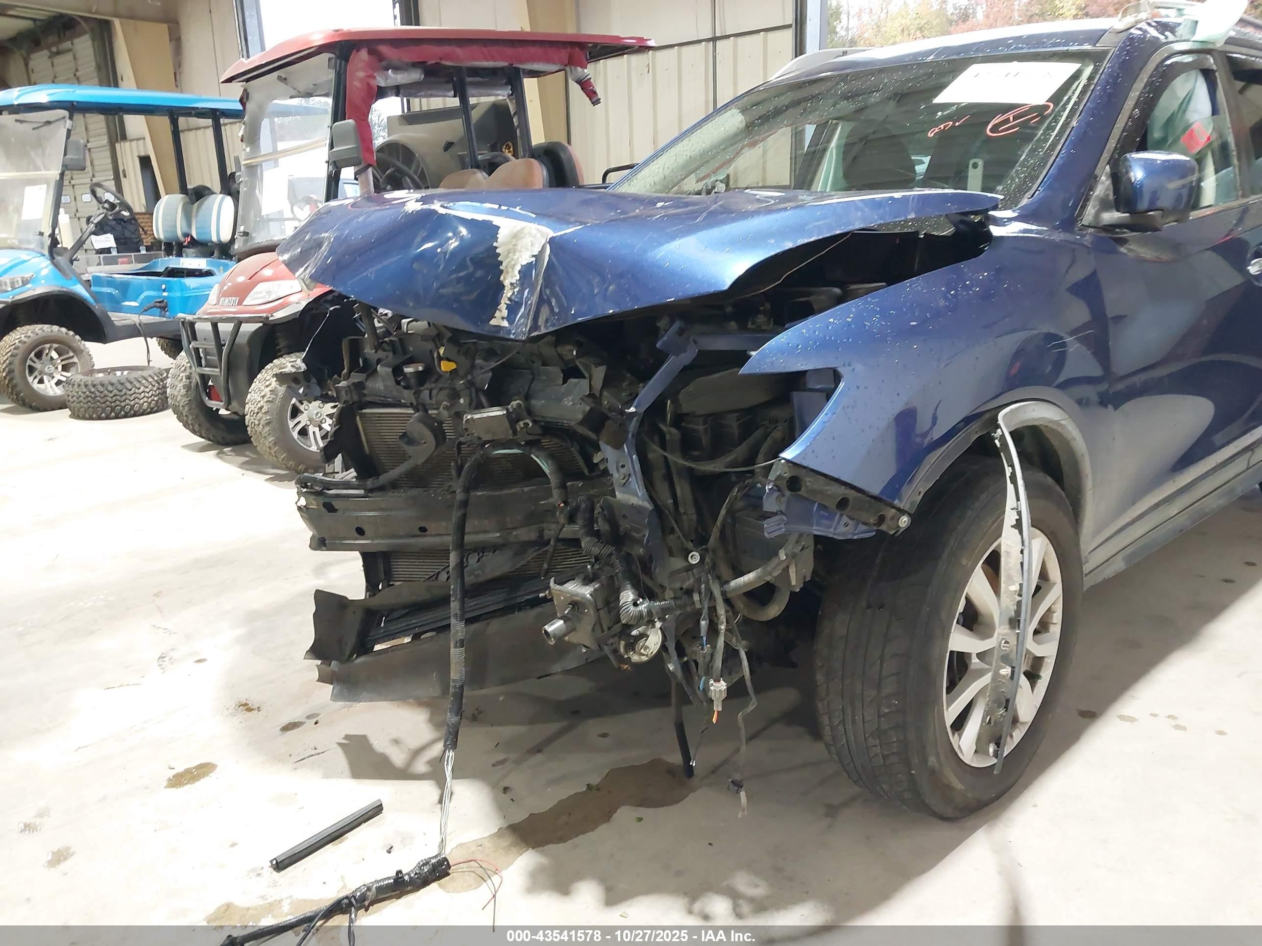 NISSAN ROGUE image 6