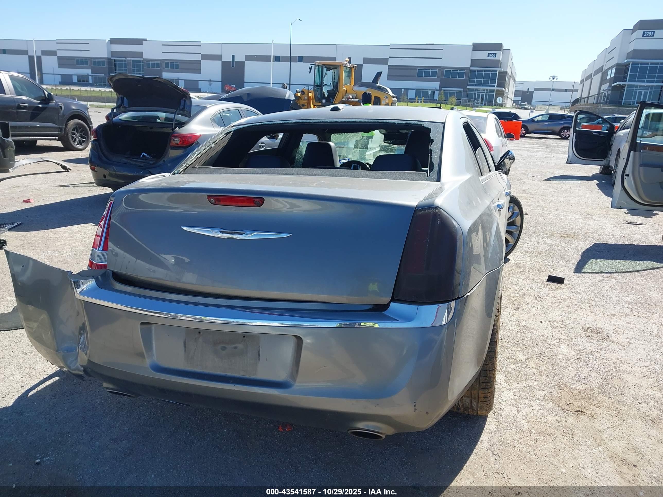 CHRYSLER 300C image 4