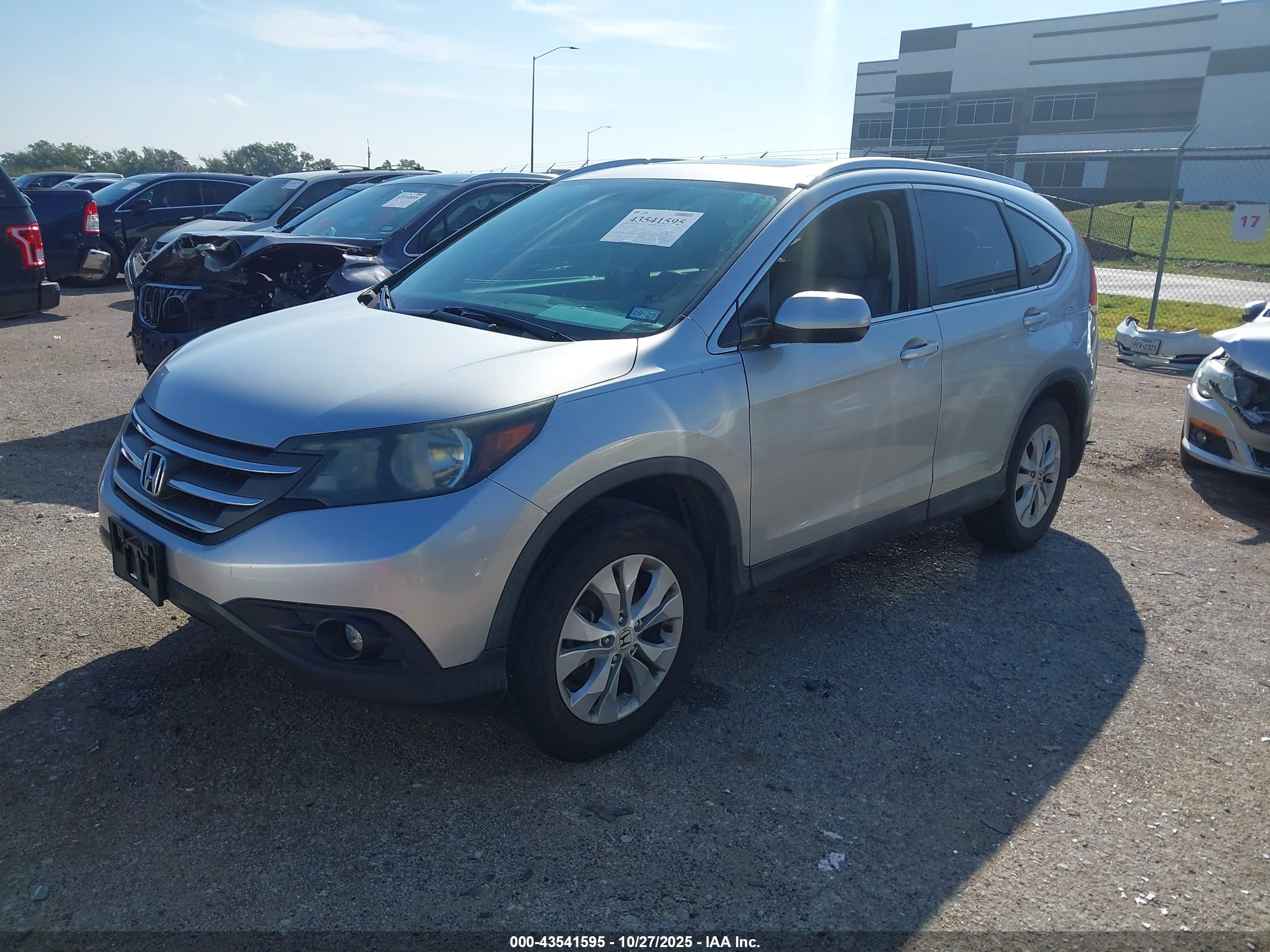 HONDA CR-V image 2