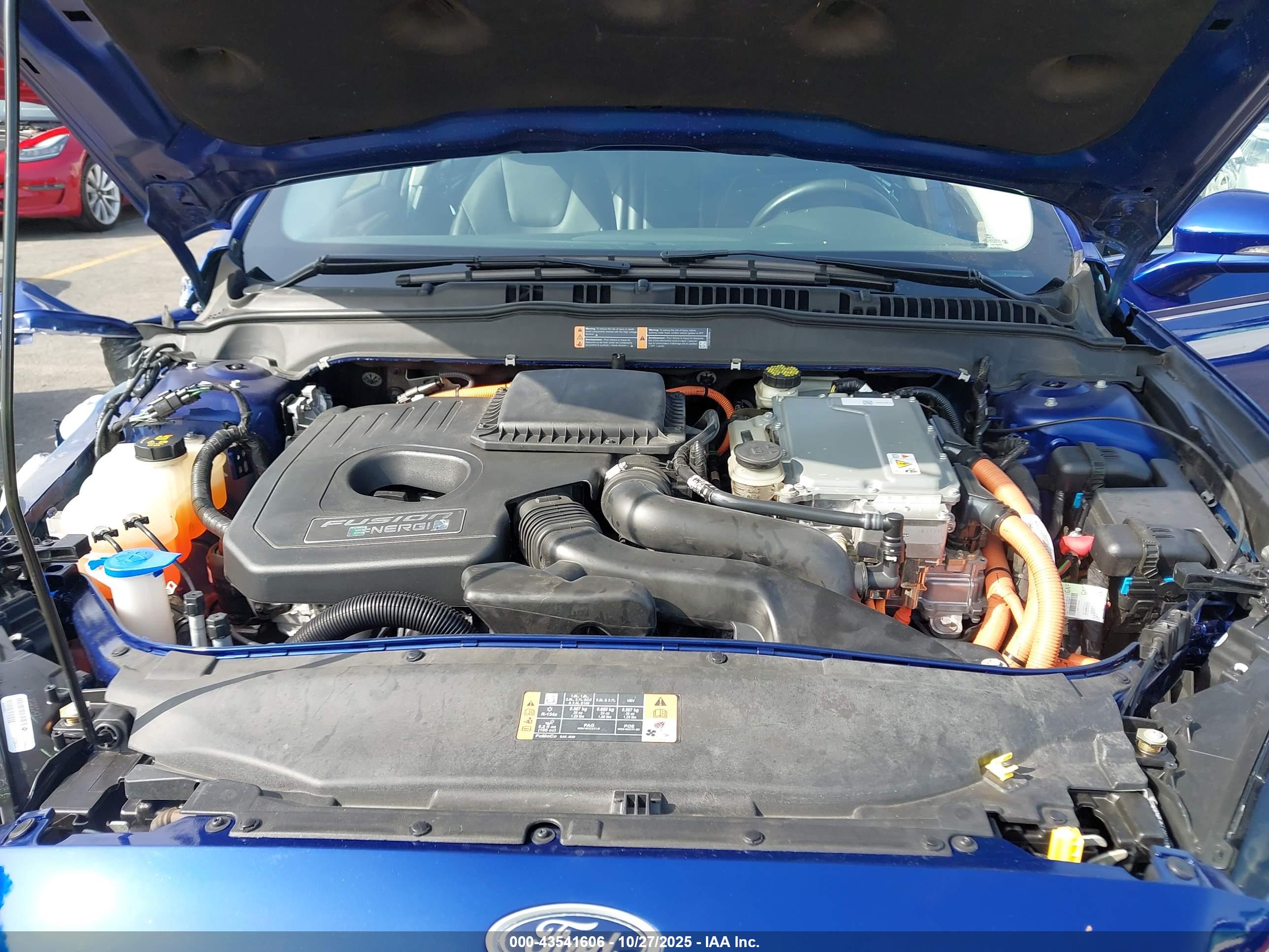 FORD FUSION image 10
