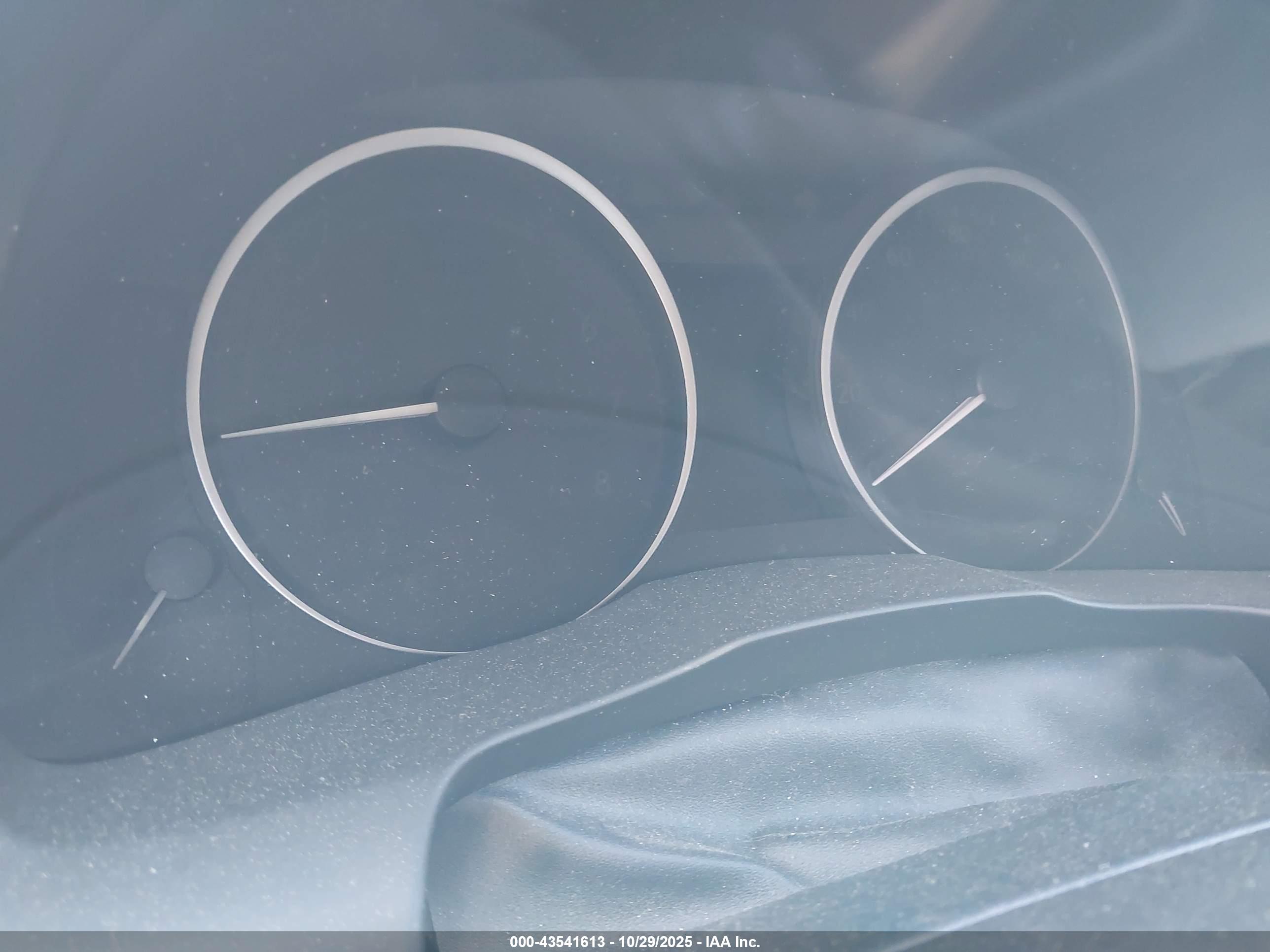 LEXUS ES image 7
