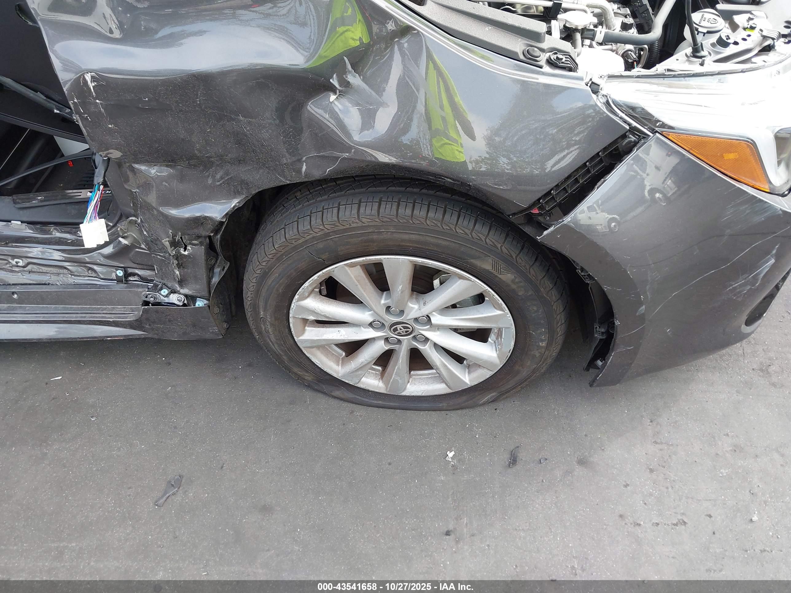 TOYOTA COROLLA image 7