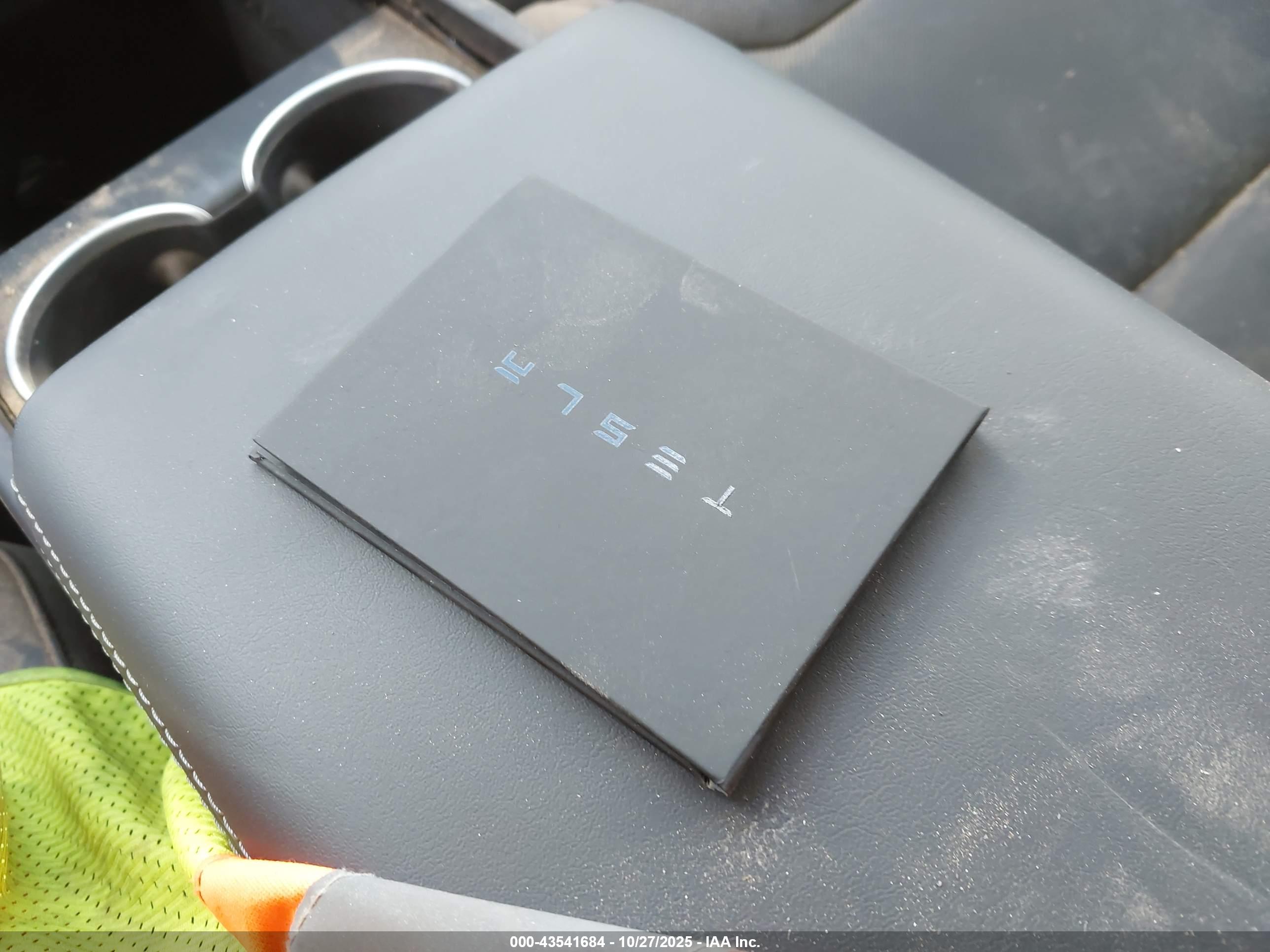 TESLA MODEL image 11