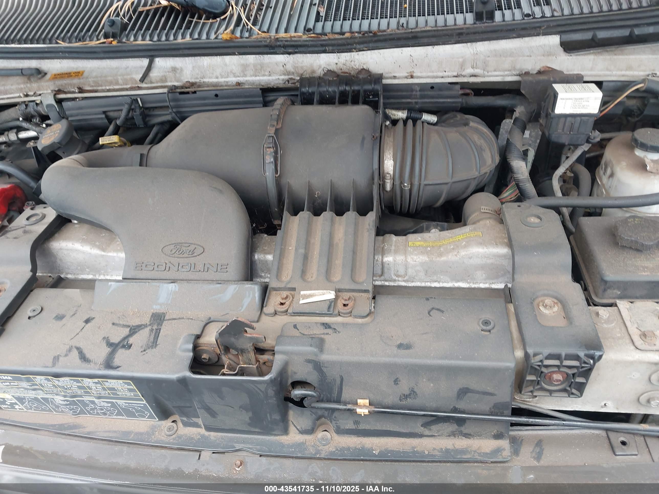 FORD E-450 image 10