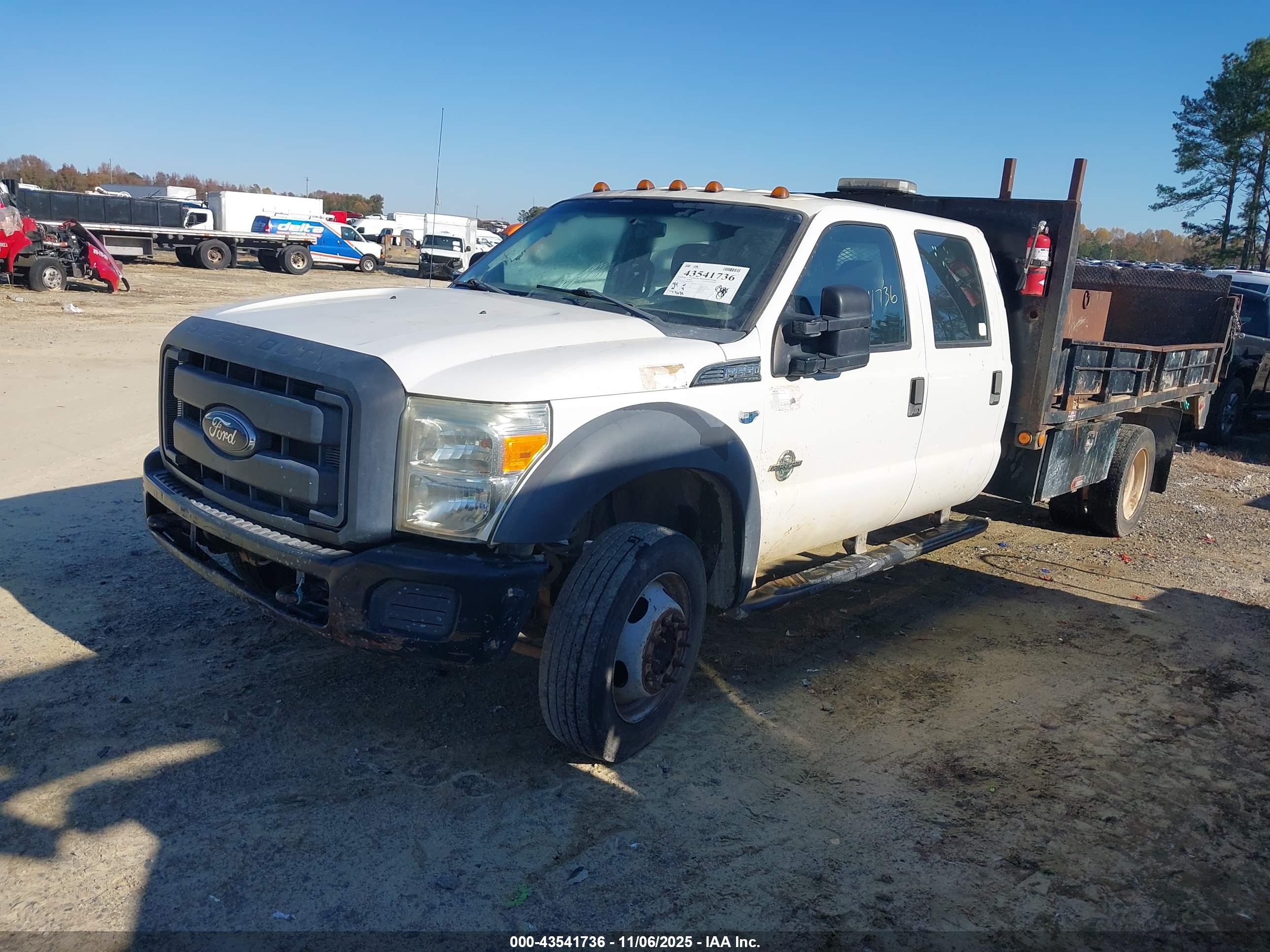 FORD F-550 image 2