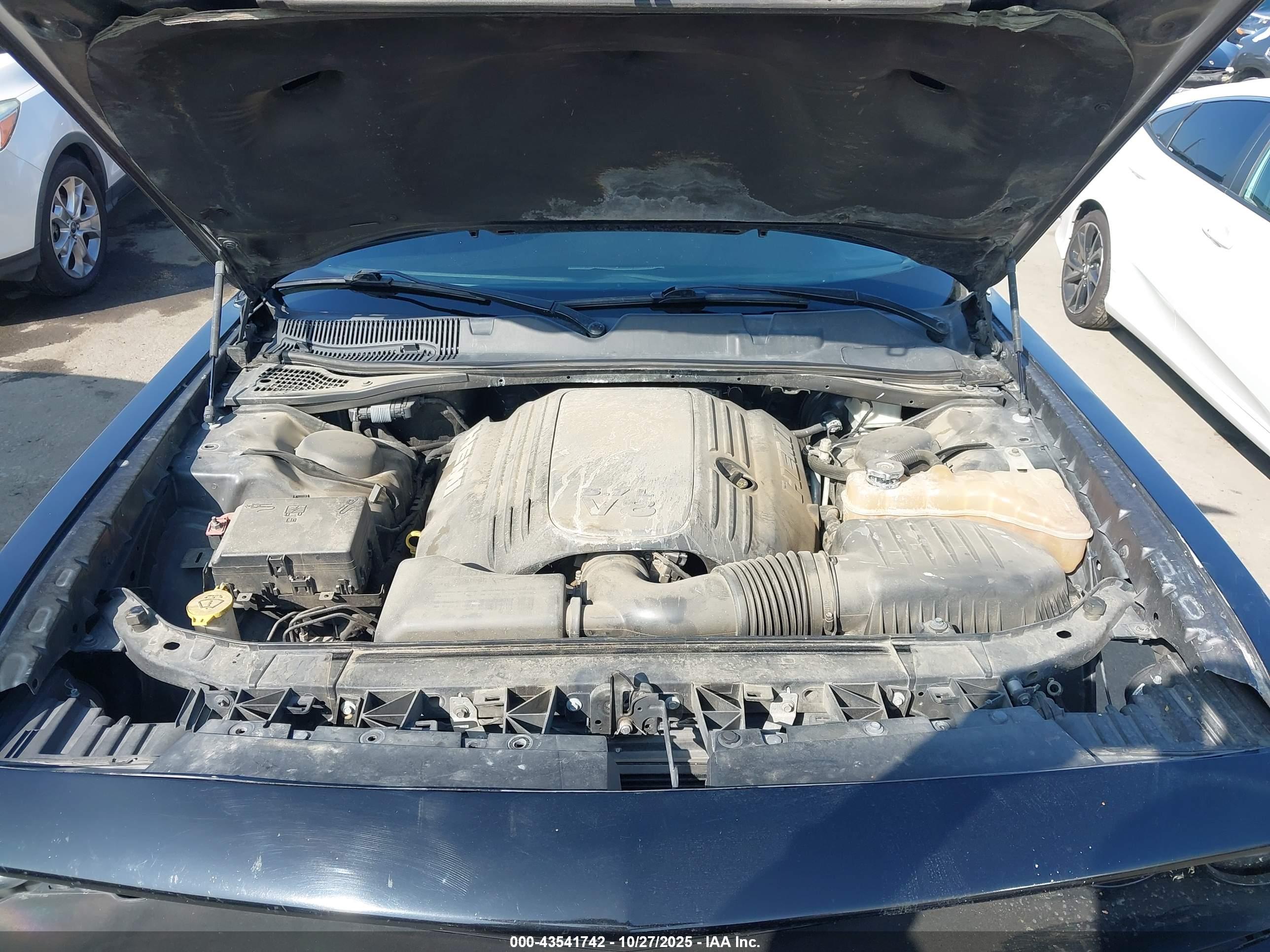 DODGE CHALLENGER image 10