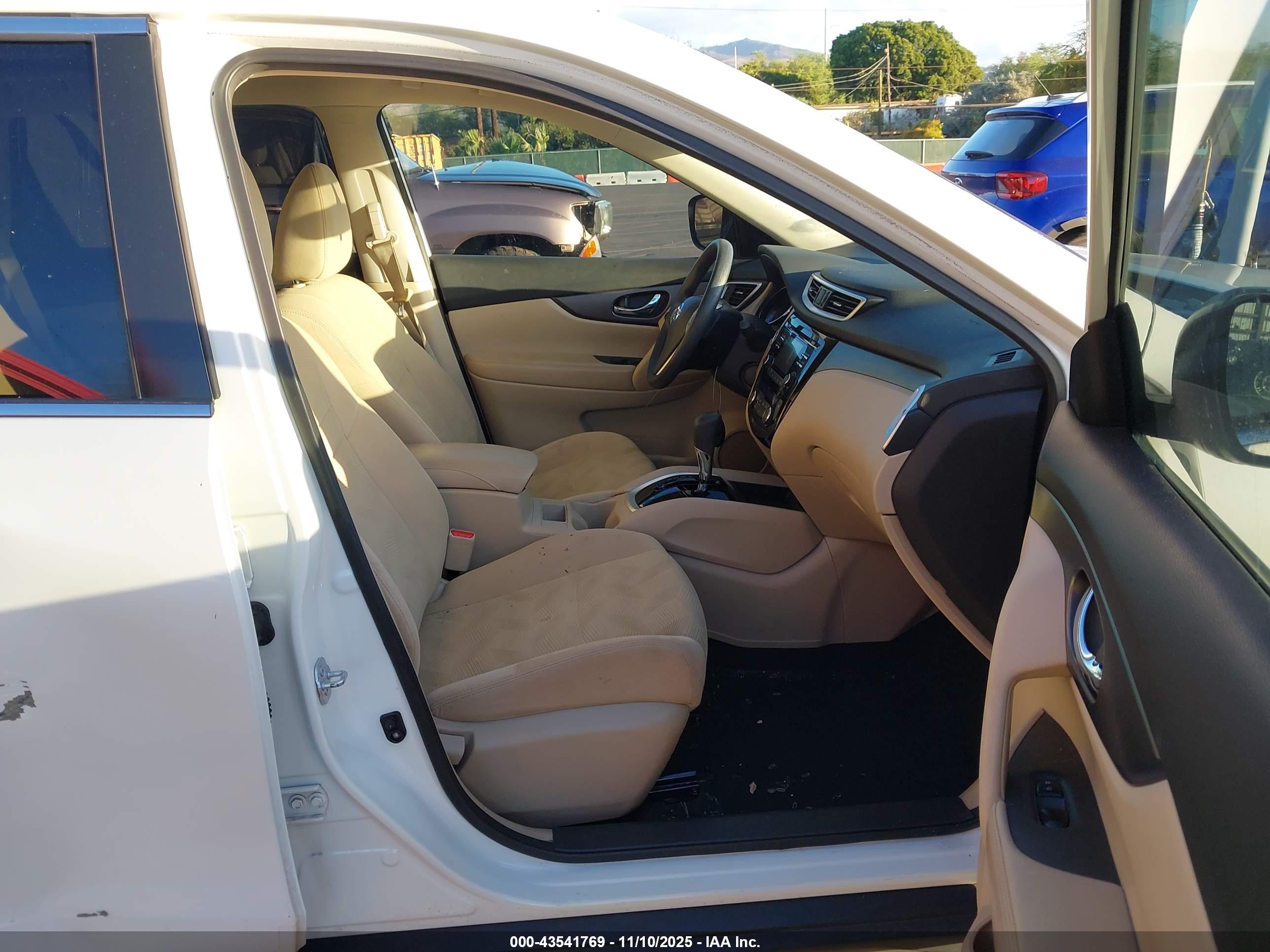 NISSAN ROGUE image 5