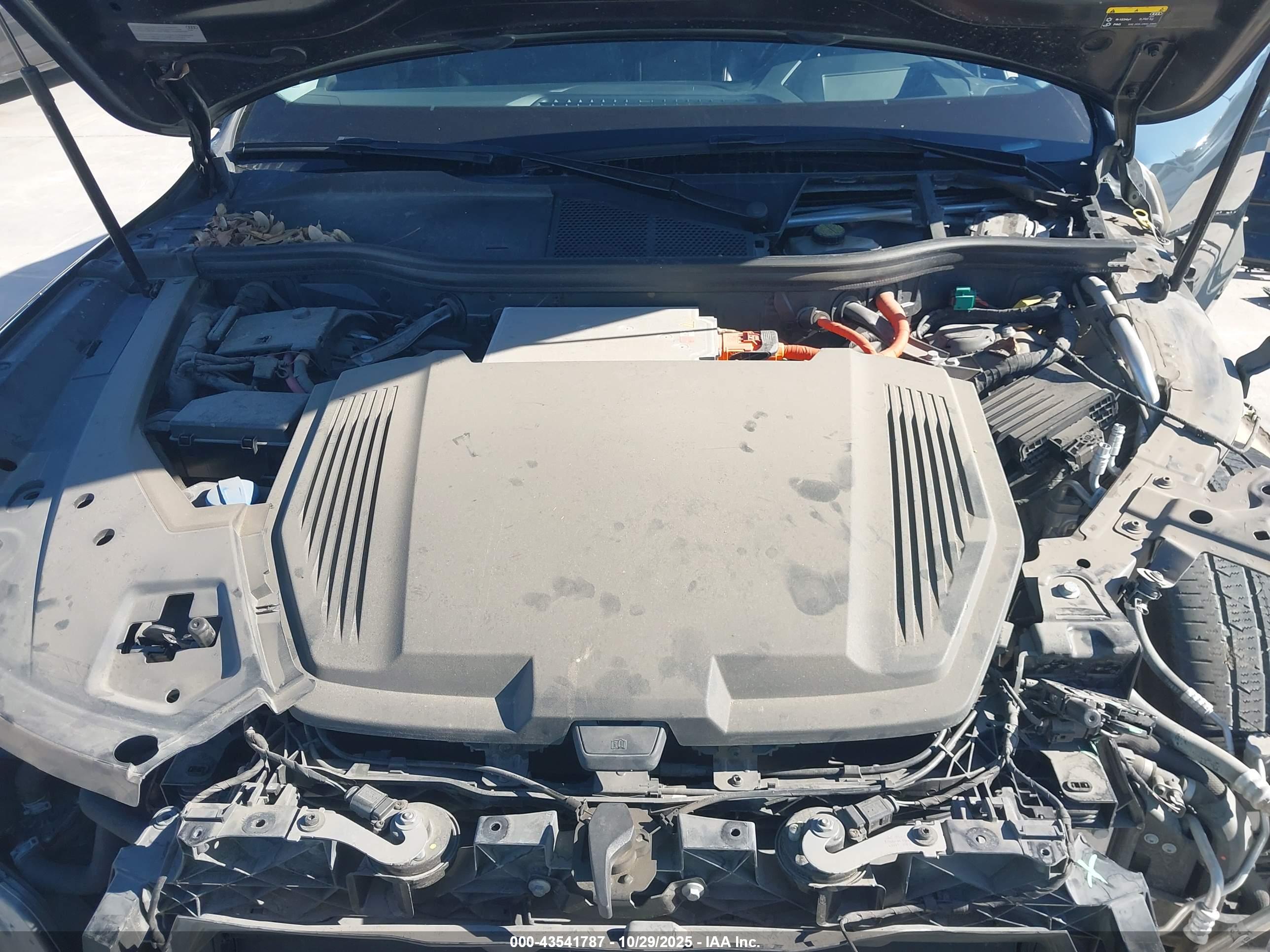 AUDI E-TRON image 10