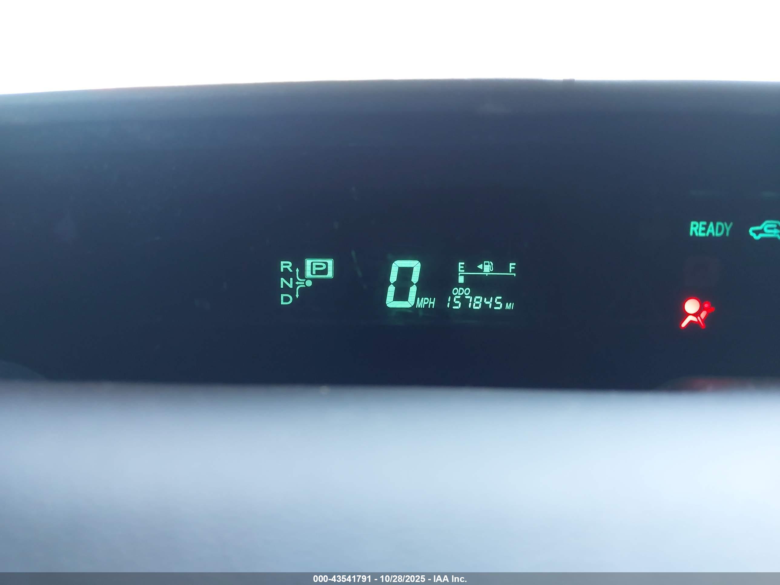 TOYOTA PRIUS image 7