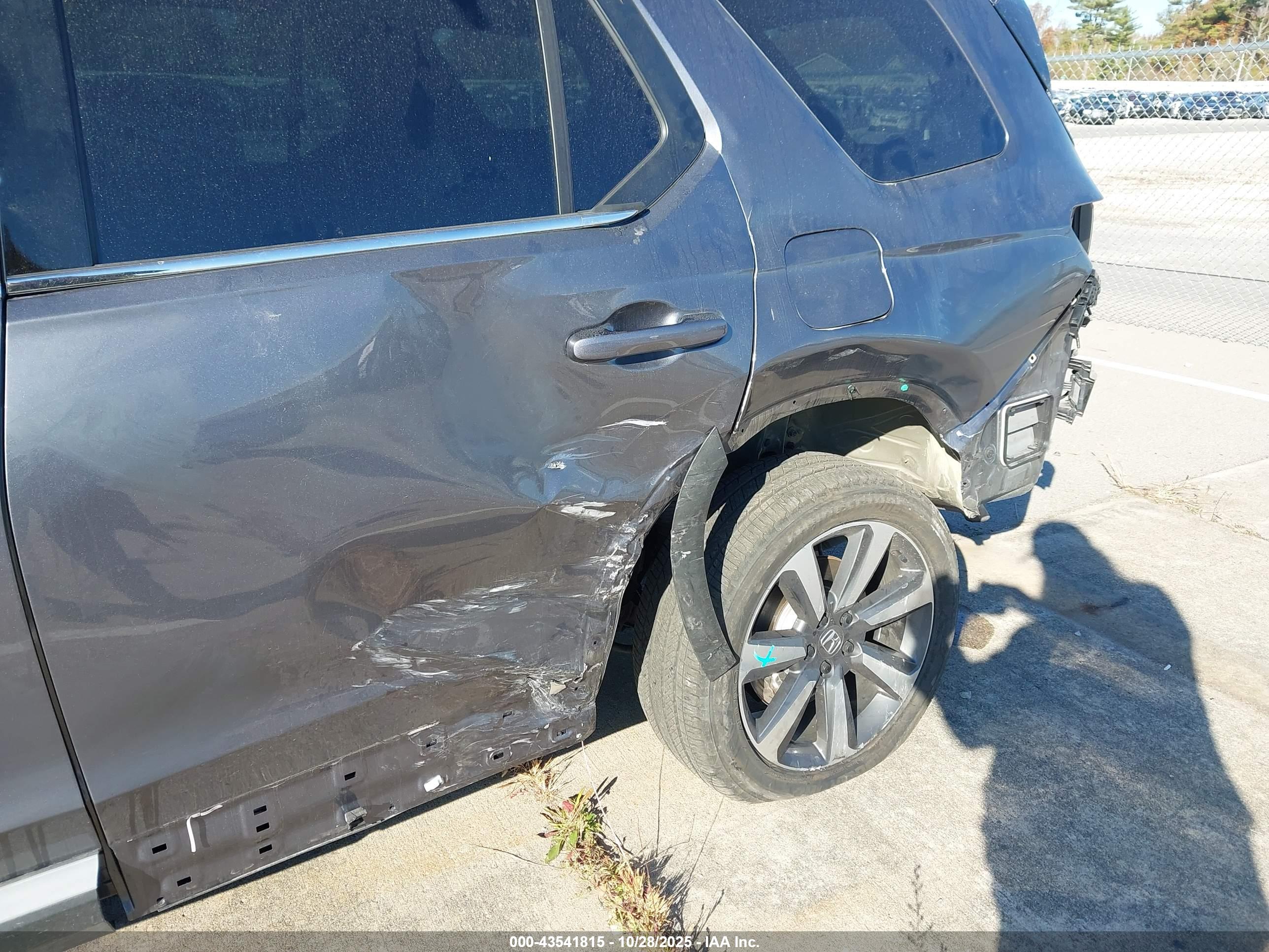 HONDA PILOT image 6