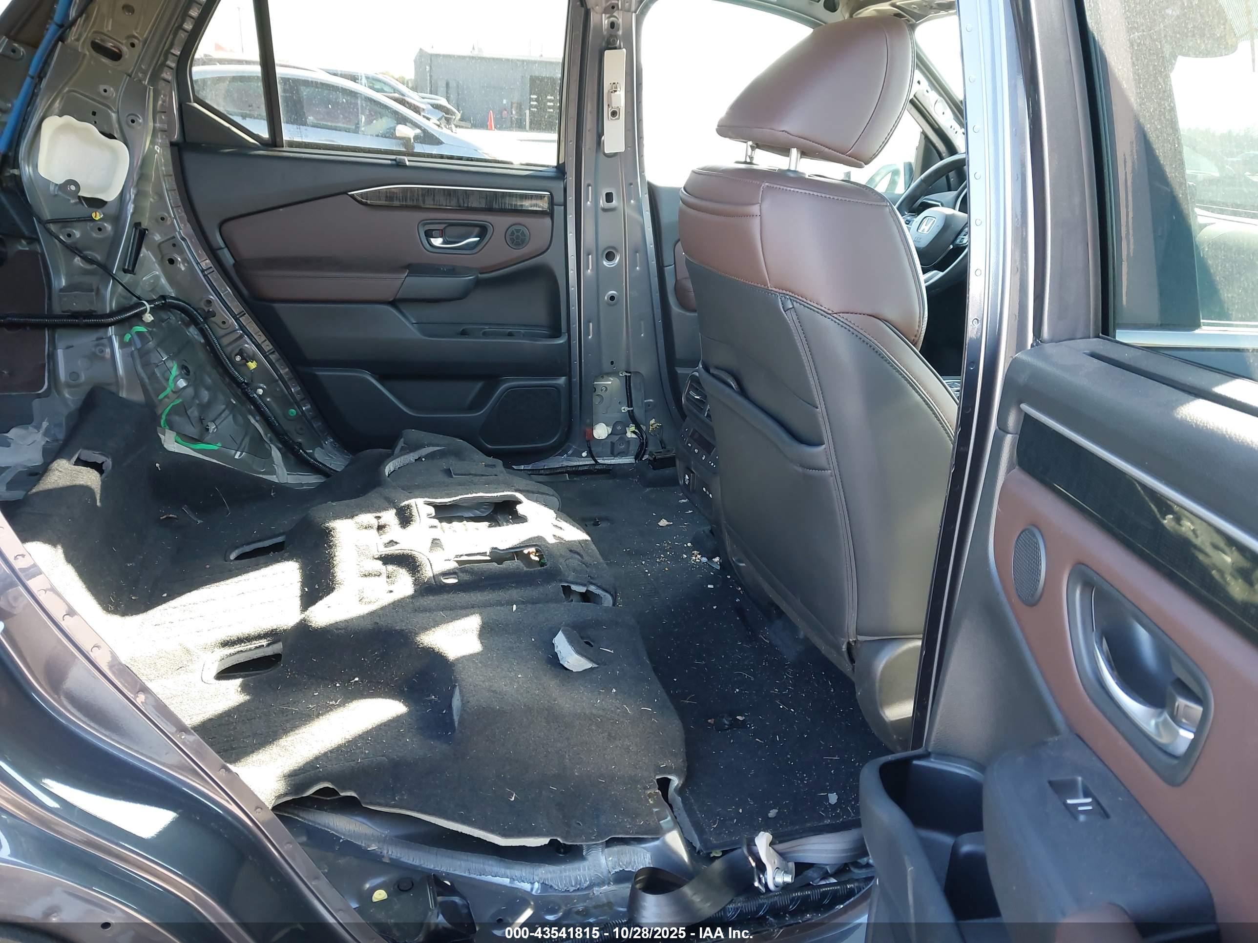 HONDA PILOT image 8